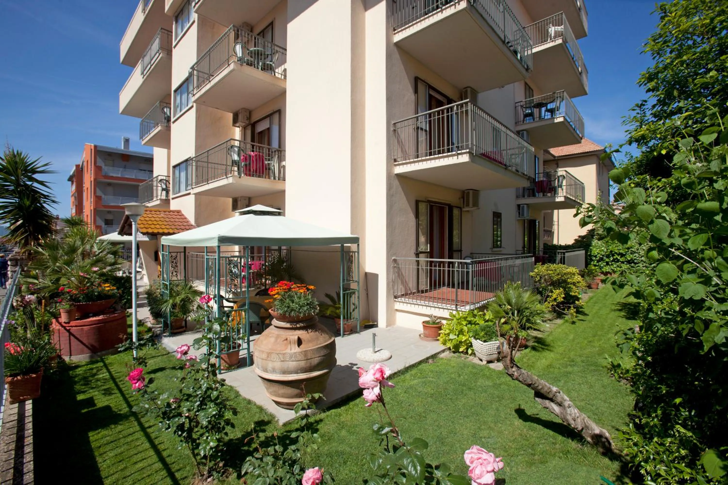 Facade/entrance in Hotel Corallo