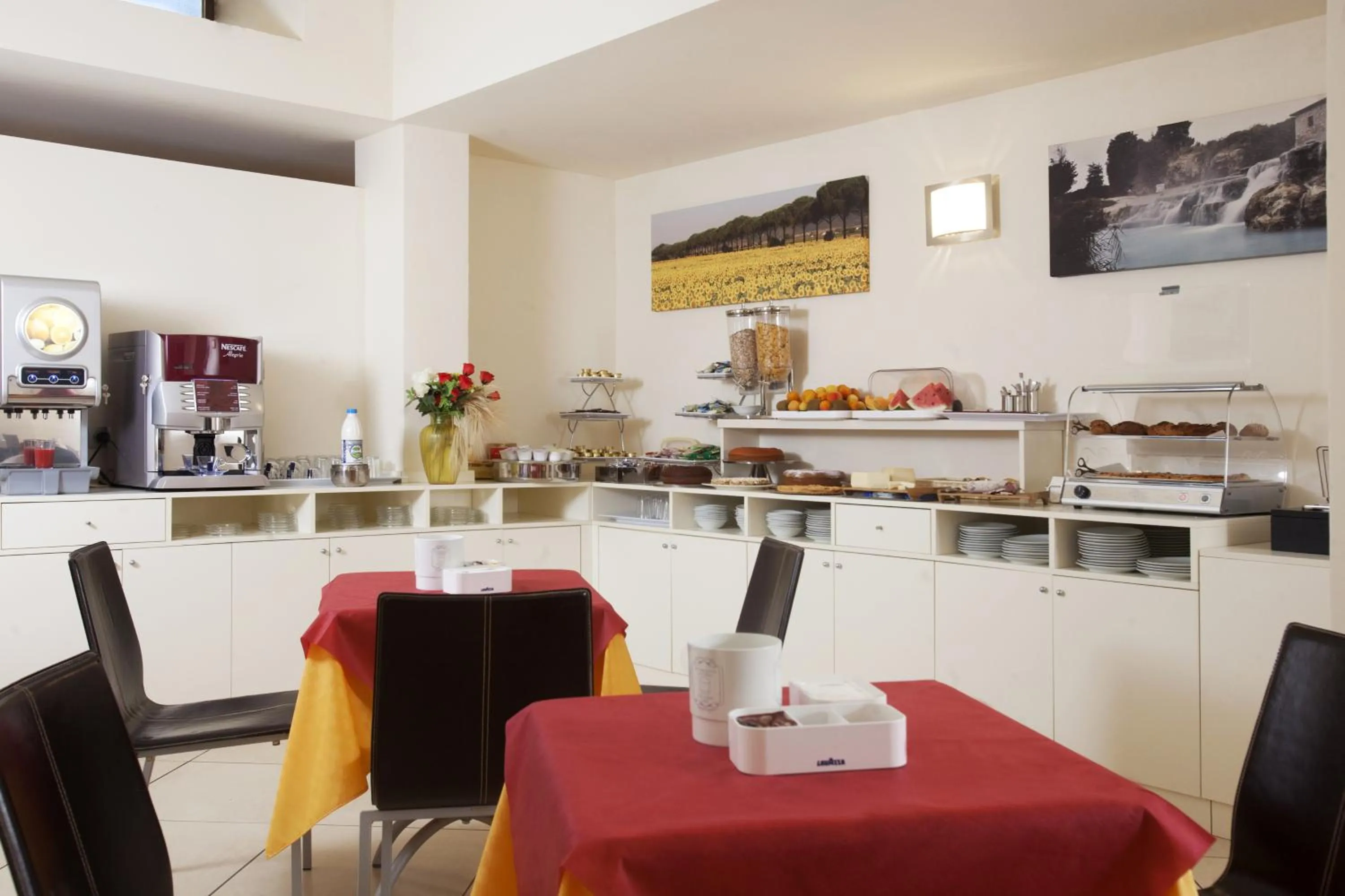 Restaurant/places to eat in Hotel Corallo