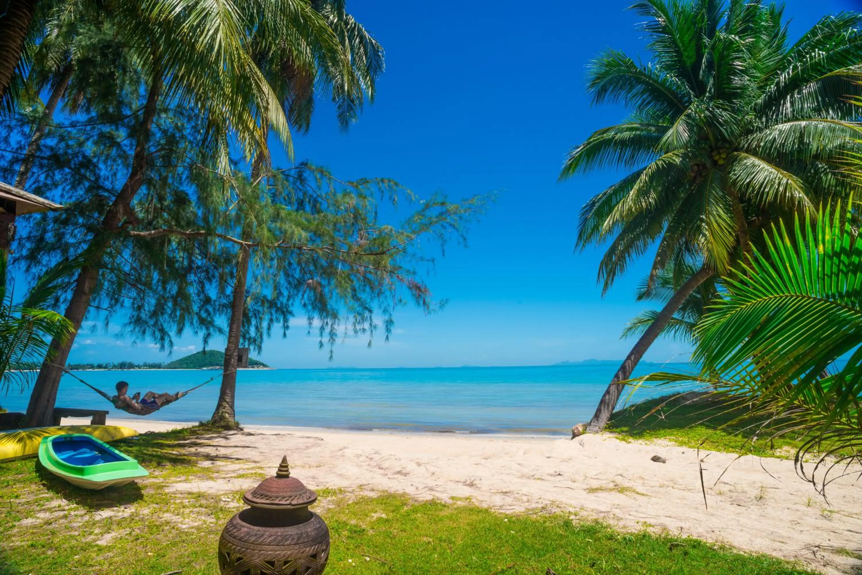 Lipa Lodge Beach Resort