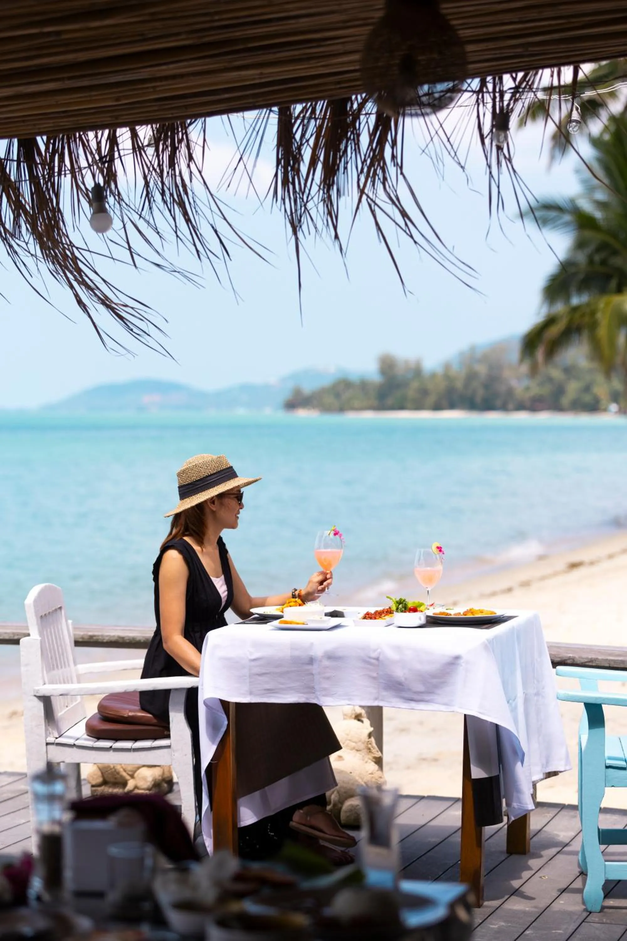 Lipa Lodge Beach Resort