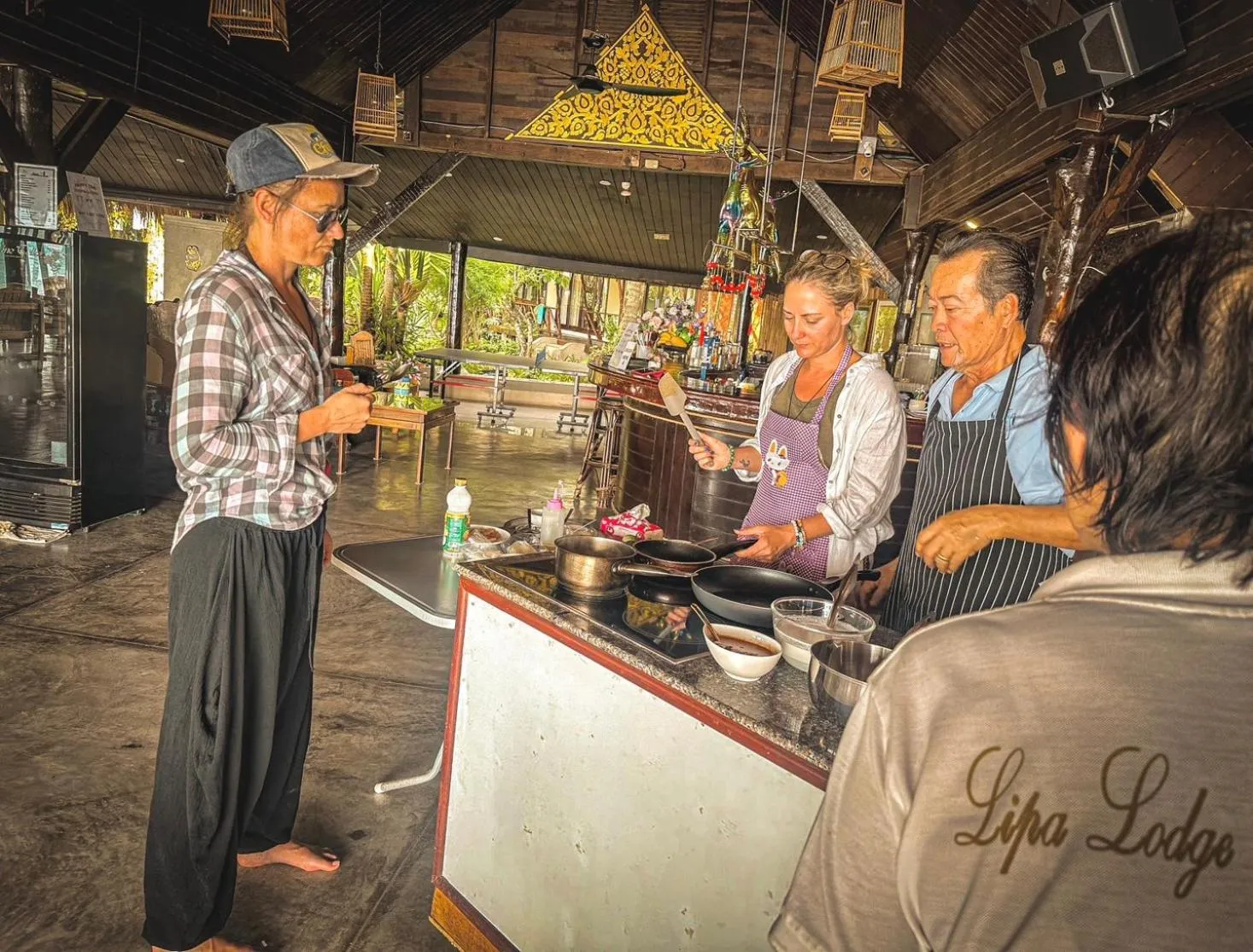 Lipa Lodge Beach Resort