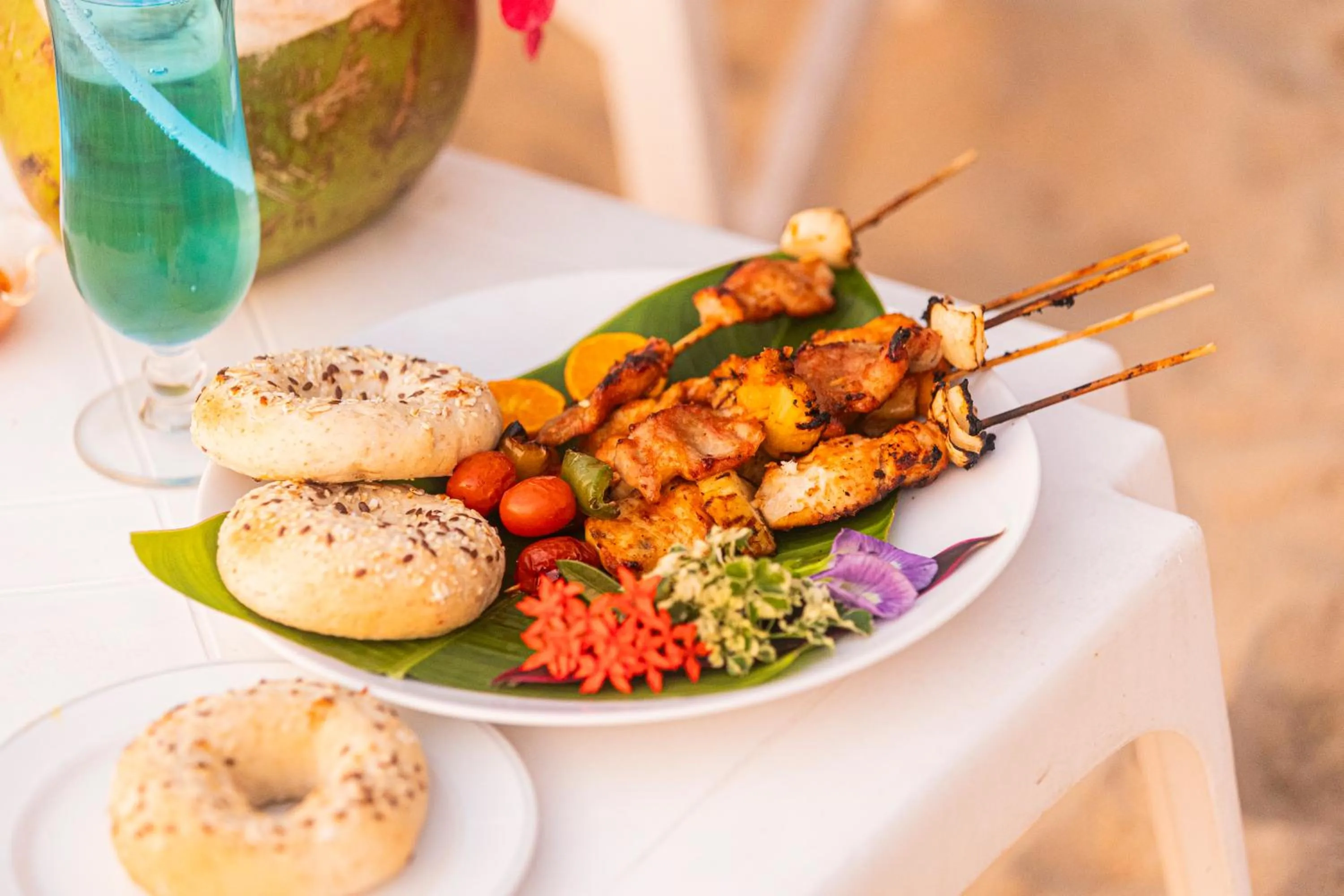 Lipa Lodge Beach Resort