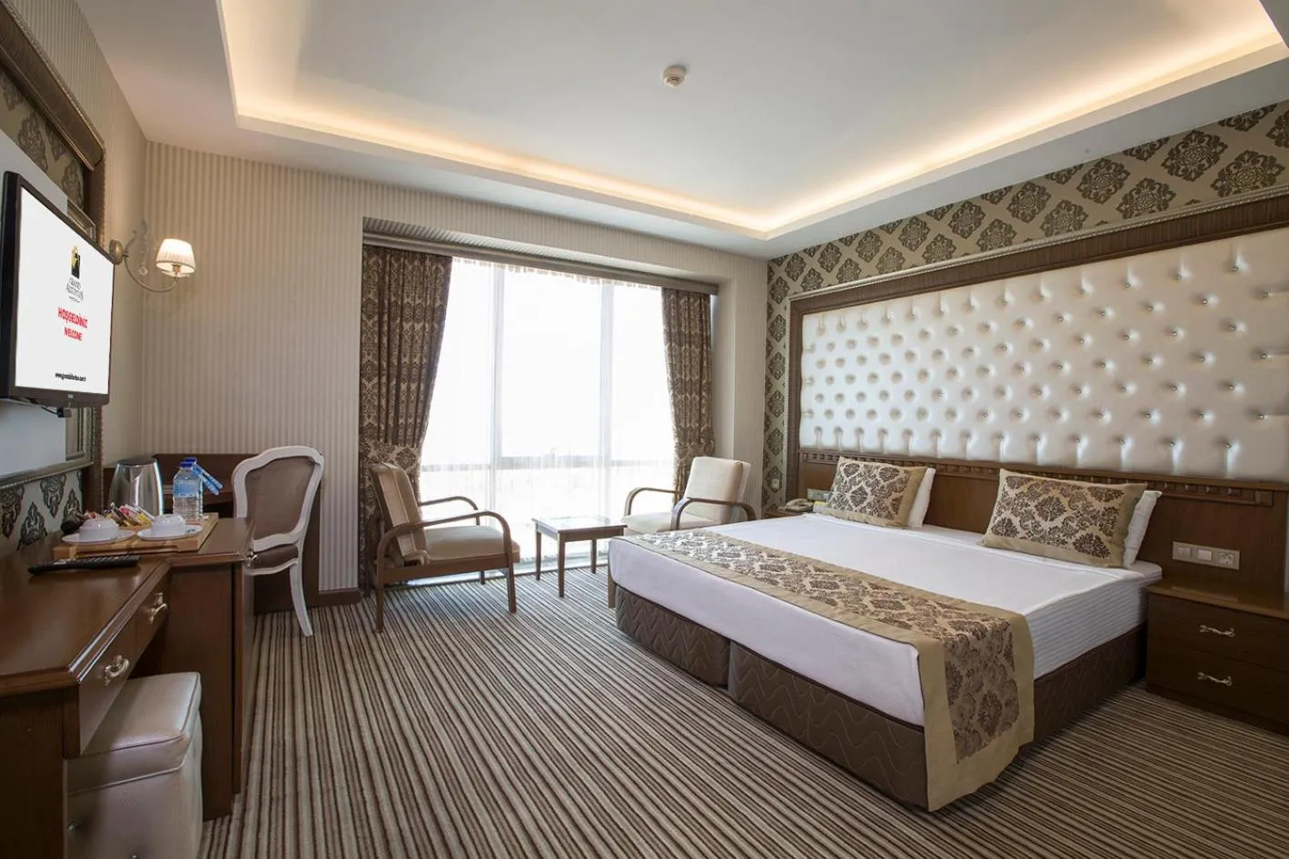 Bedroom, Bed in Grand Altuntas Hotel