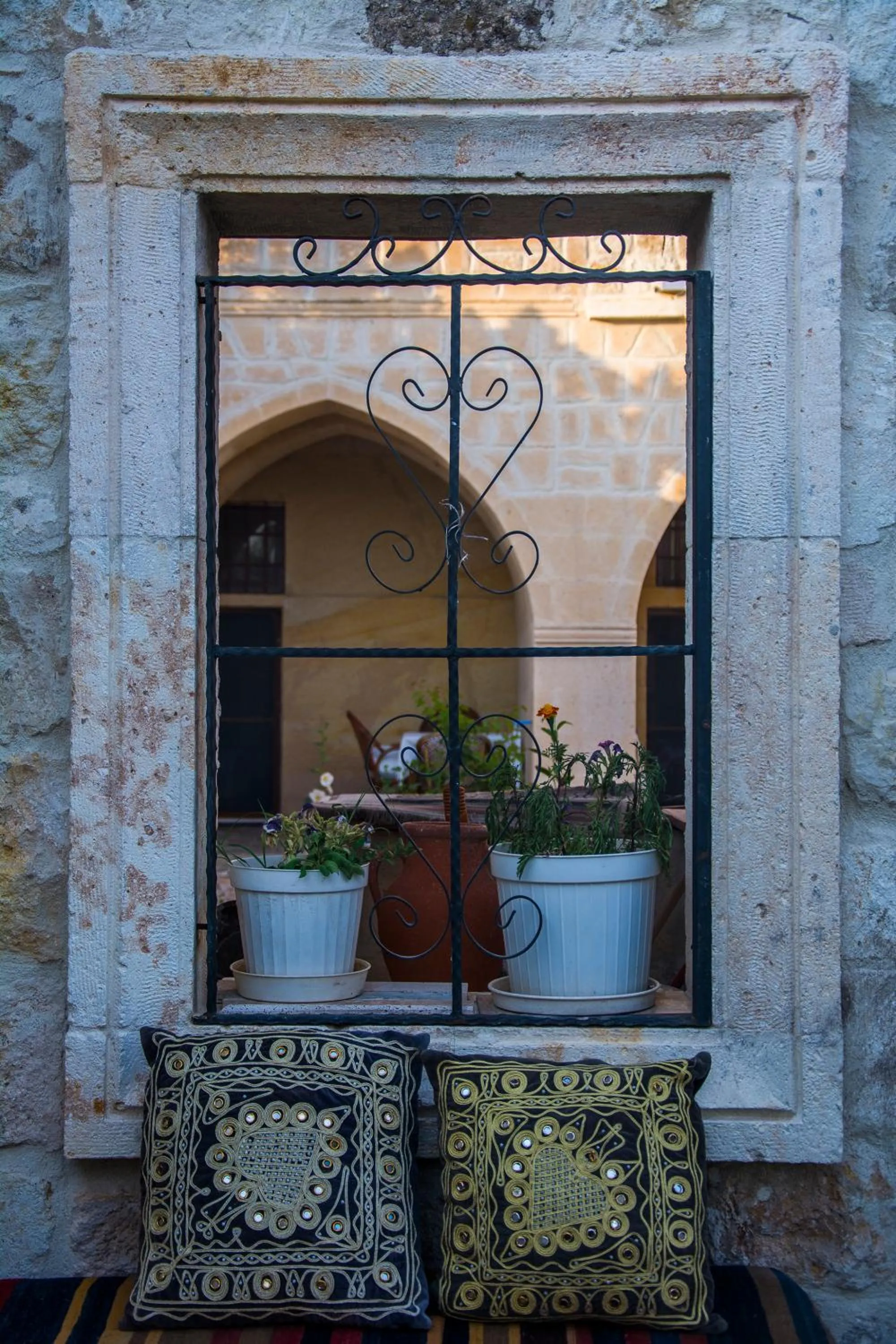 Decorative detail in Assiana Cave Hotel