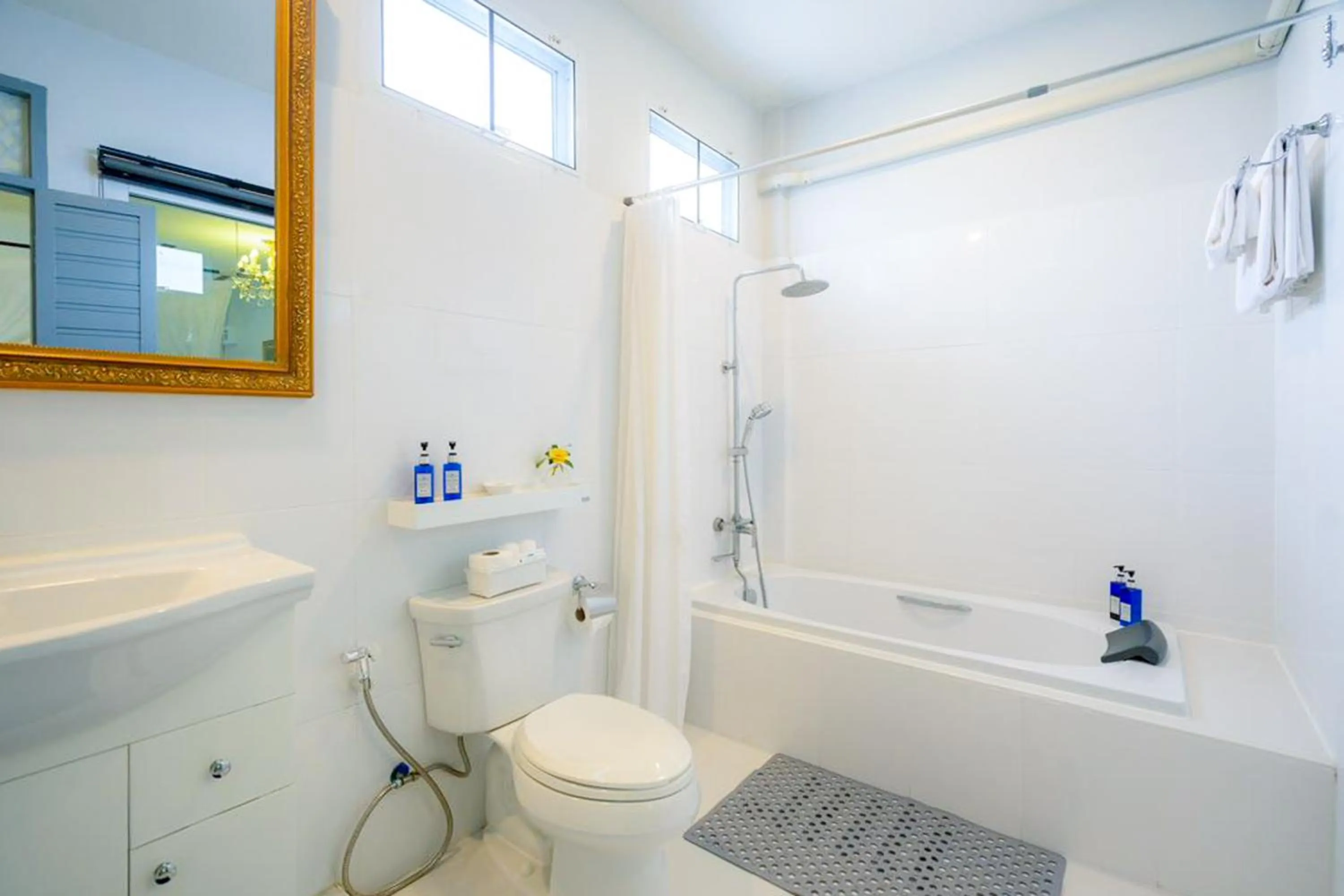 Bath in Villa Amphawa