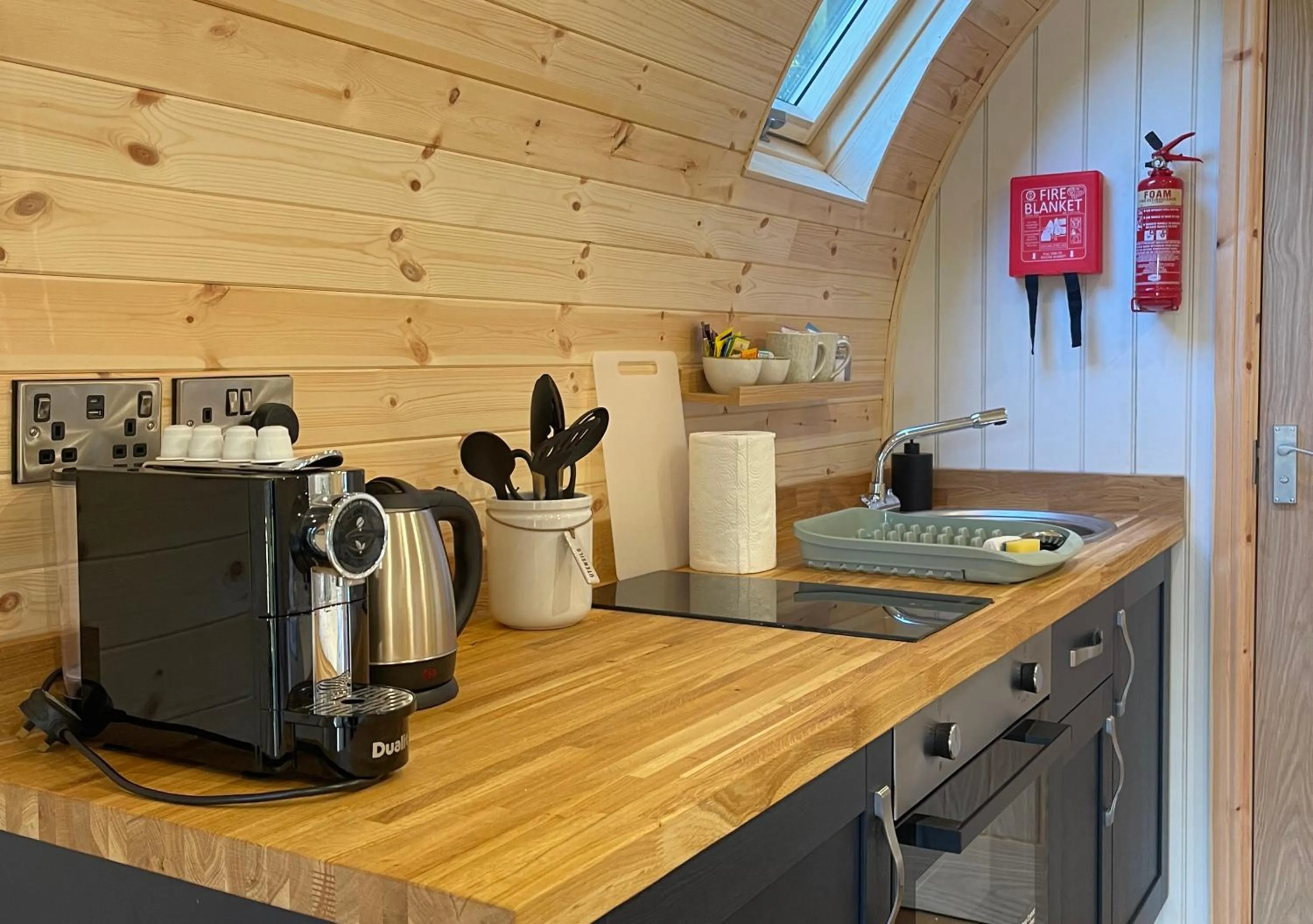 Coffee/tea facilities in Great Hallingbury Manor & Lodges London Stansted