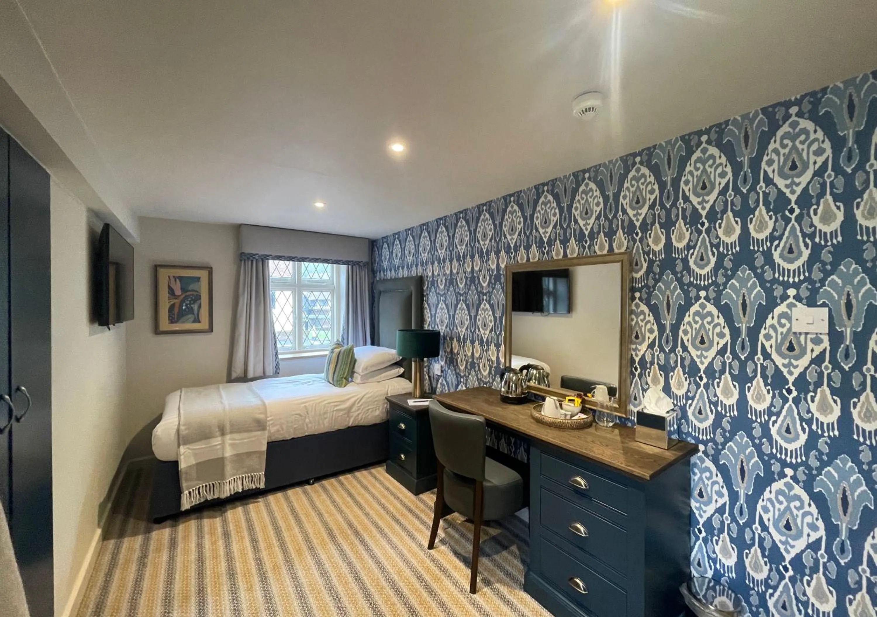 Bedroom, Bed in Great Hallingbury Manor & Lodges London Stansted