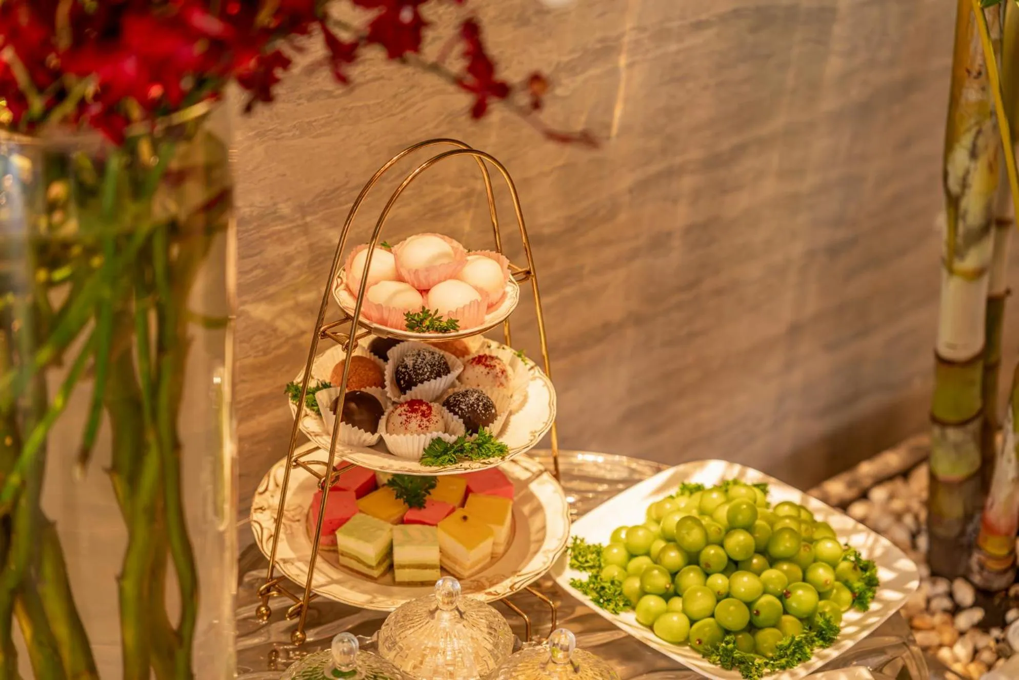 Food and drinks in A&EM Ben Thanh Hotel