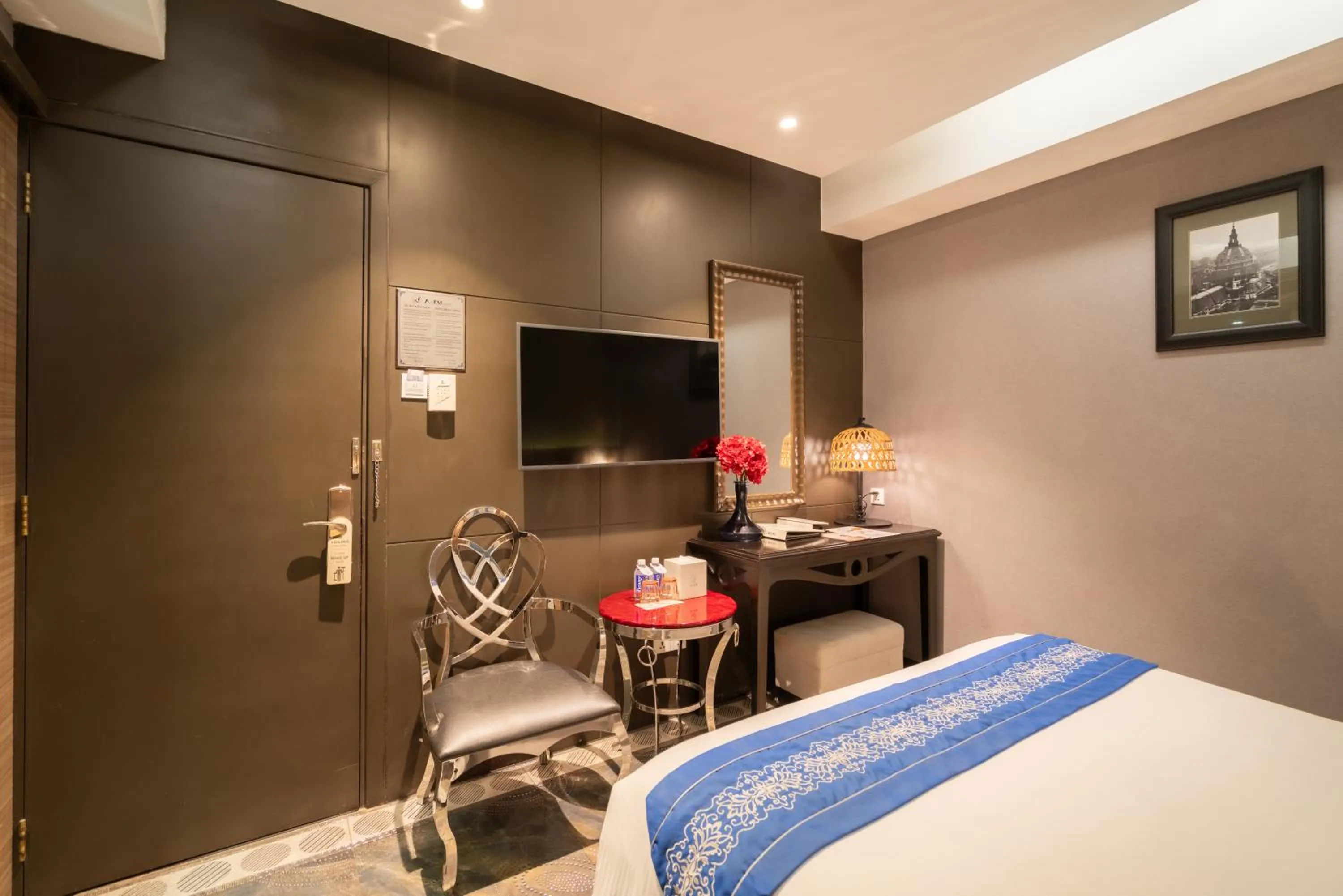 TV and multimedia, Bed in A&EM Ben Thanh Hotel