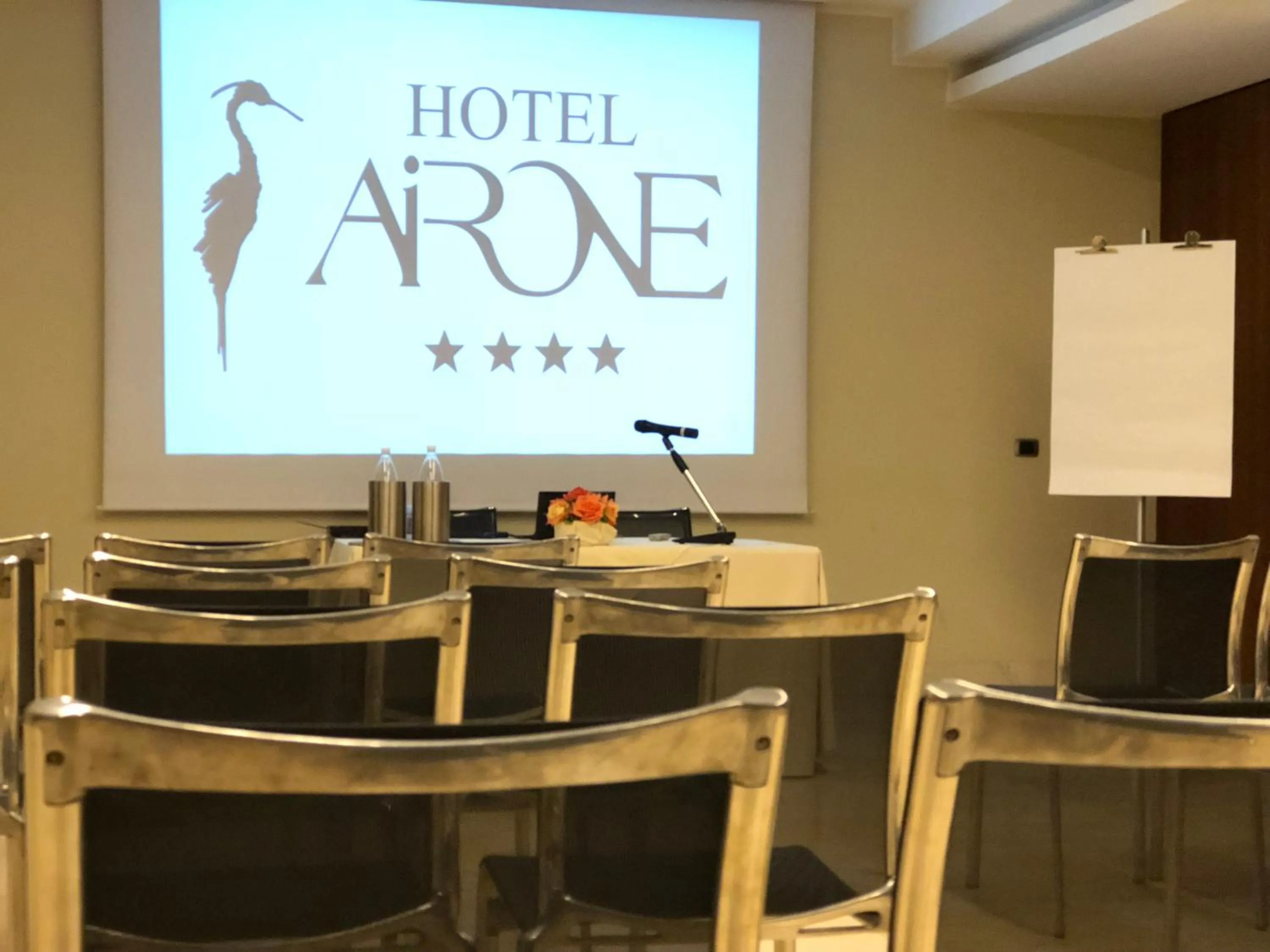 Business facilities in Hotel Airone - Ombrellone incluso al bagno Dolce Vita a Marina dal 1 giugno al 28 settembre