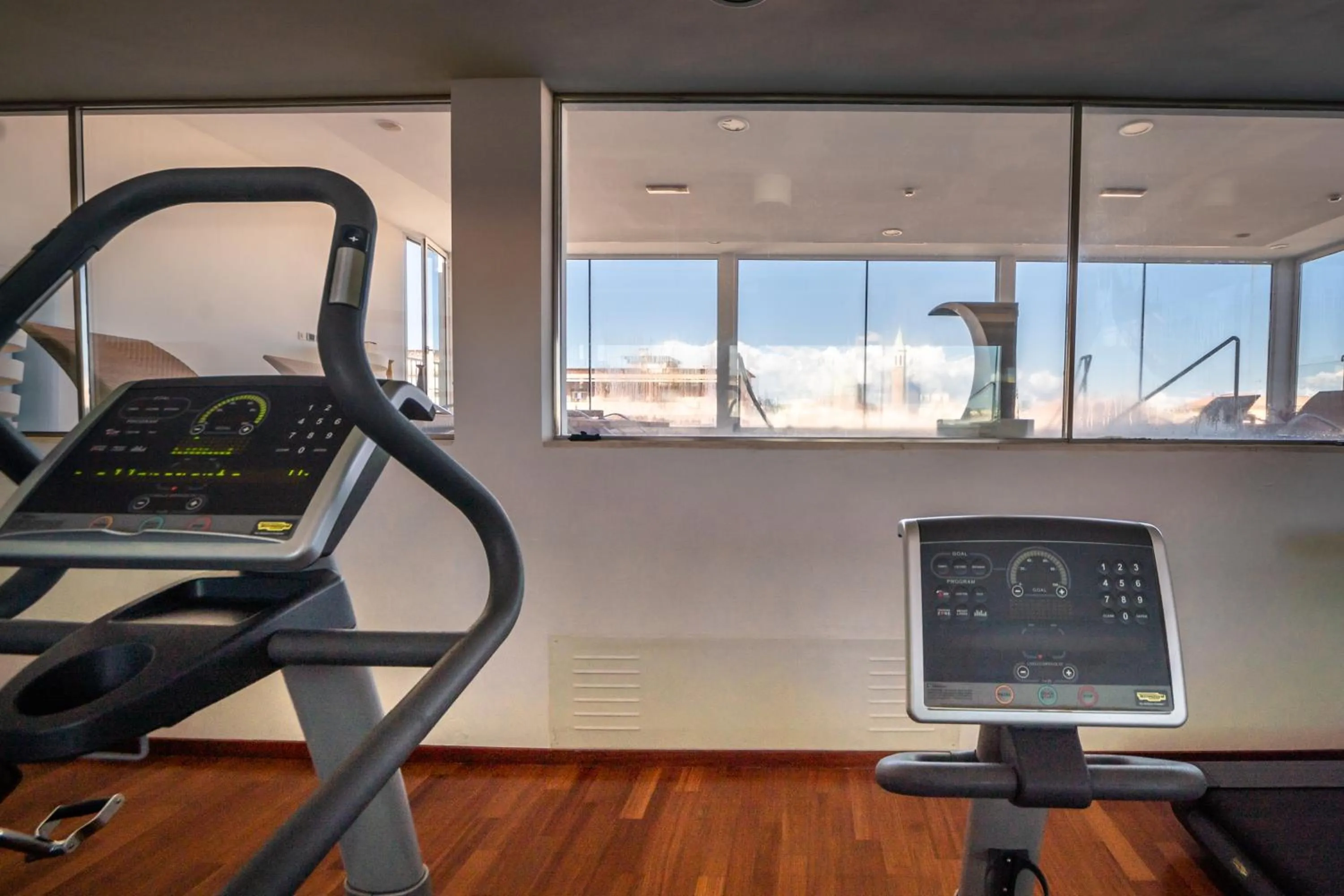 Fitness centre/facilities in Hotel Airone - Ombrellone incluso al bagno Dolce Vita a Marina dal 1 giugno al 28 settembre