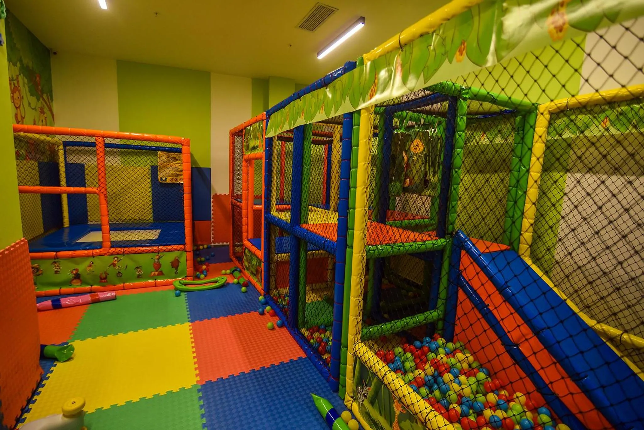 Kids's club in Royal Comfort Hotel