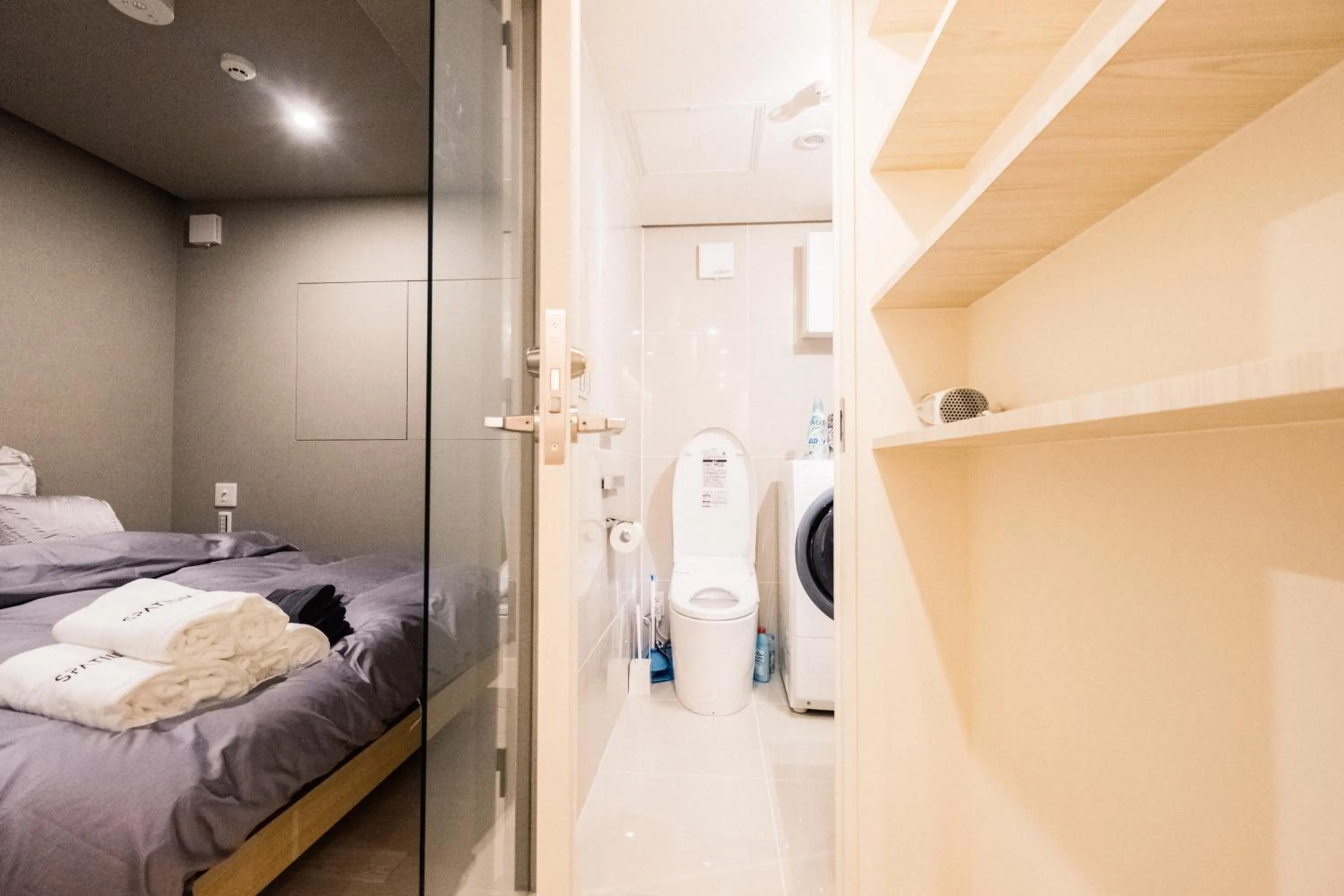 Bedroom, Bed in SPATIUM GINZA