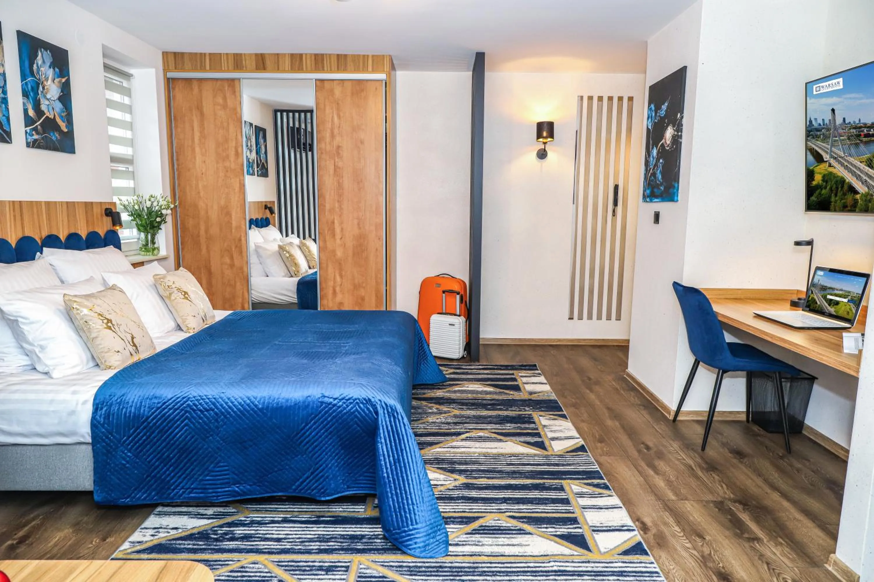 Bed in Warsaw Apartments - Apartamenty Sadyba