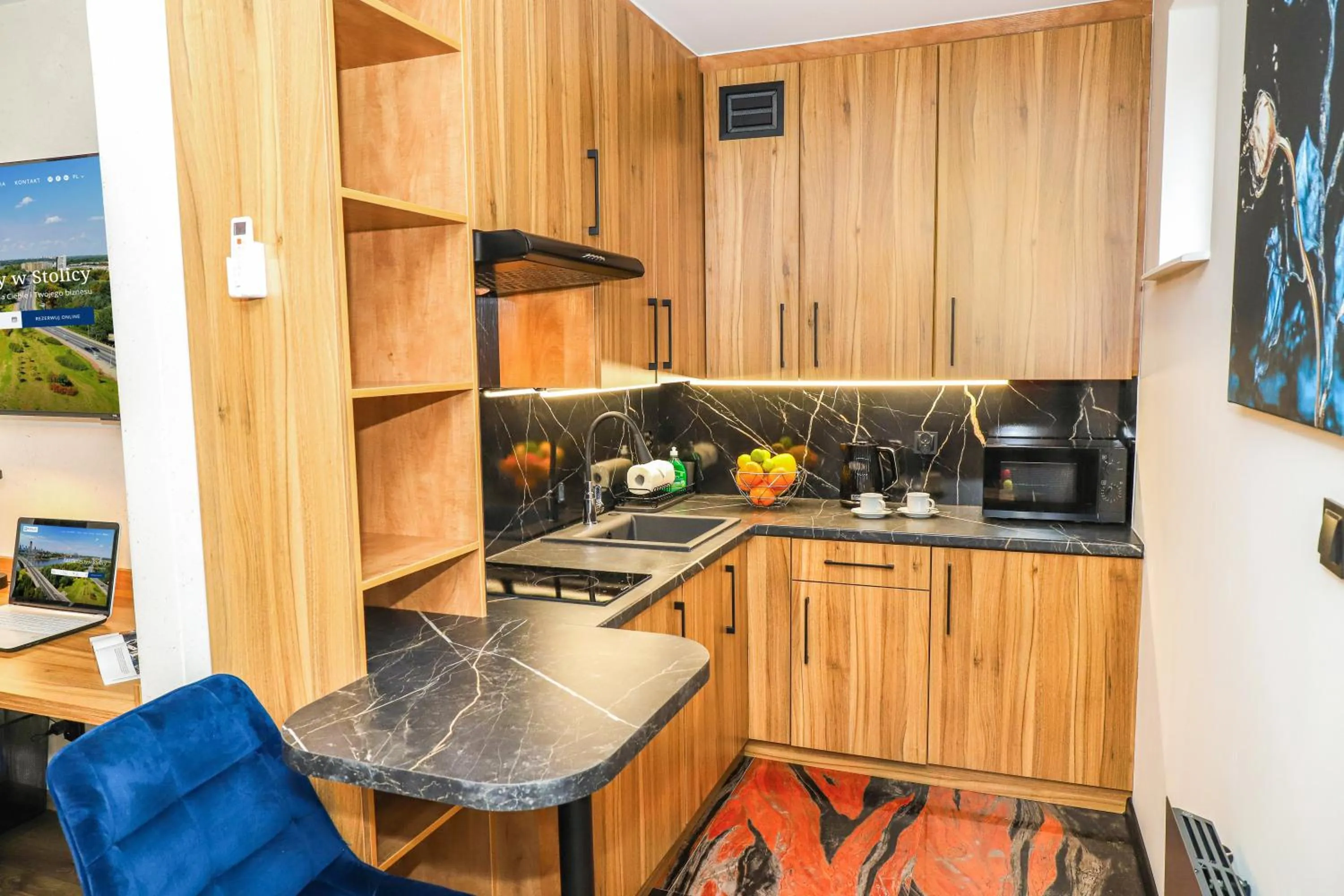 Kitchen or kitchenette in Warsaw Apartments - Apartamenty Sadyba