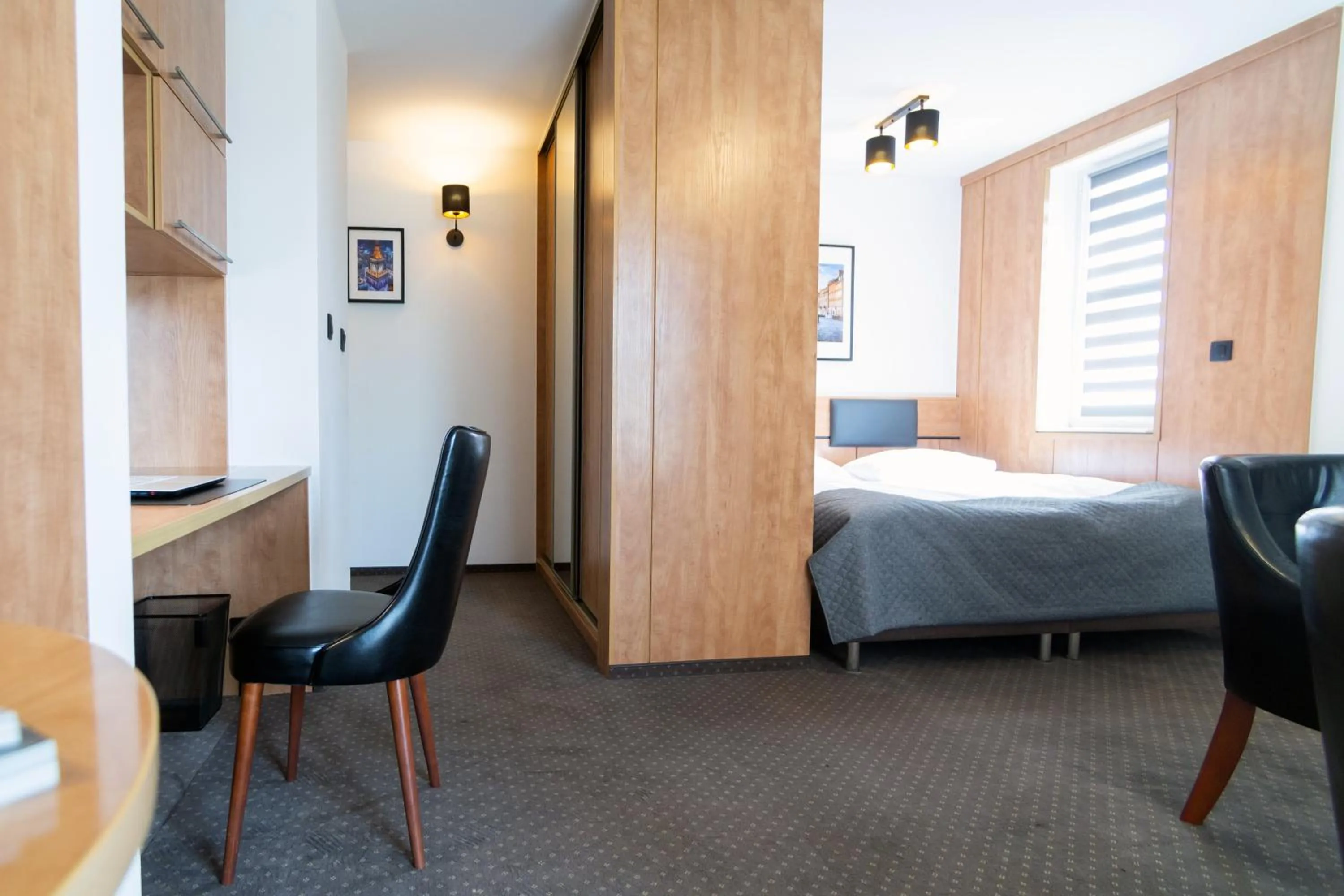 Bed in Warsaw Apartments - Apartamenty Sadyba