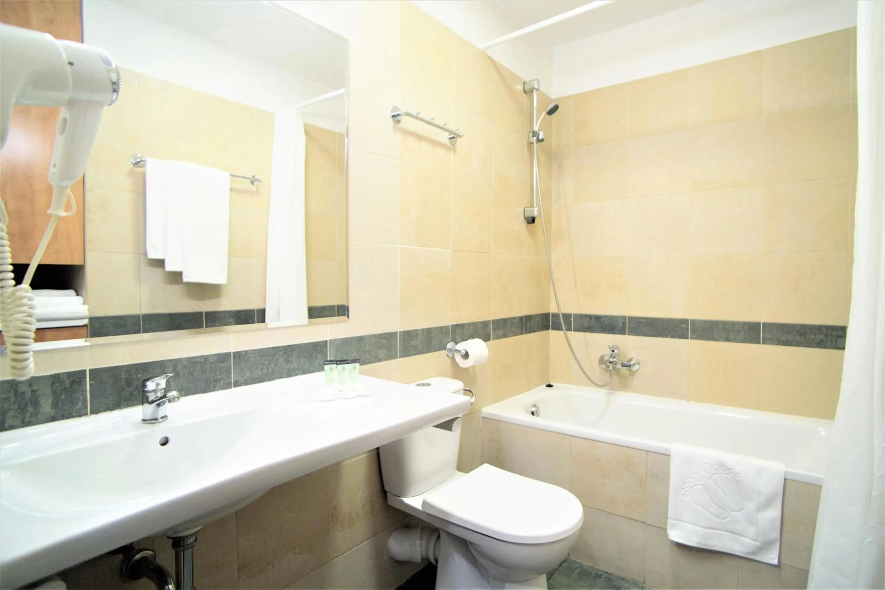 Shower in Warsaw Apartments - Apartamenty Sadyba