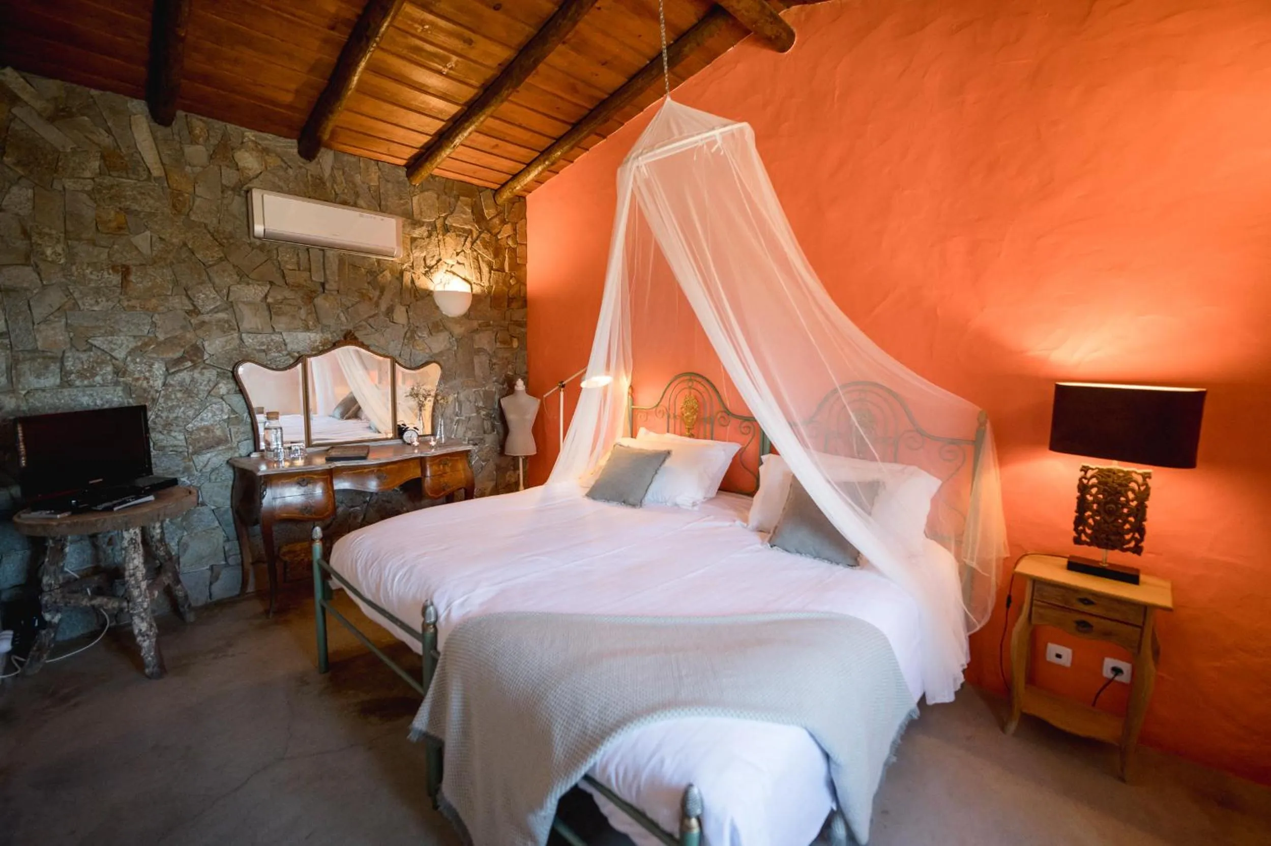 Bed in Monte Gois Country House e Spa