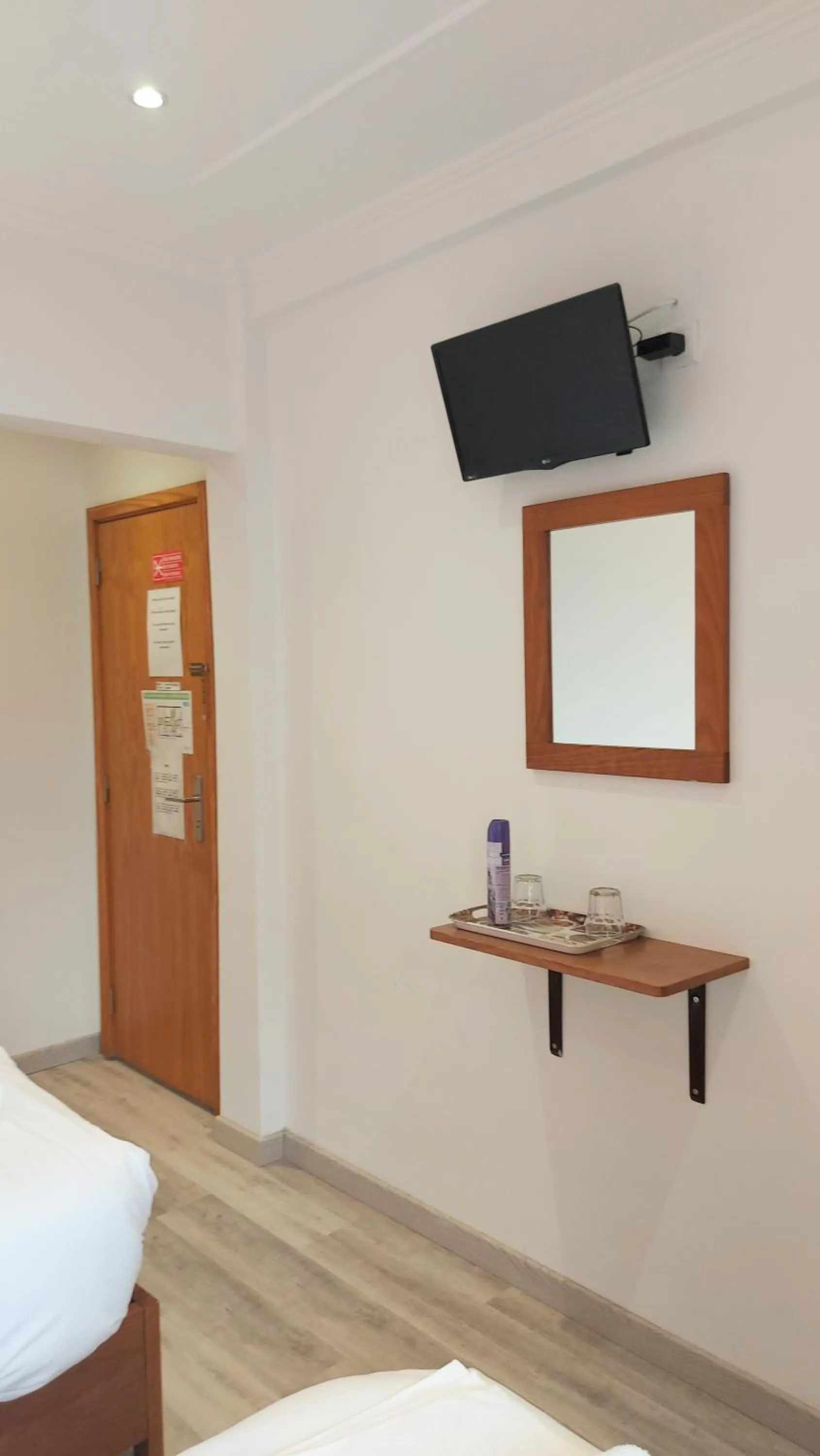 Bed in Residencial Condado