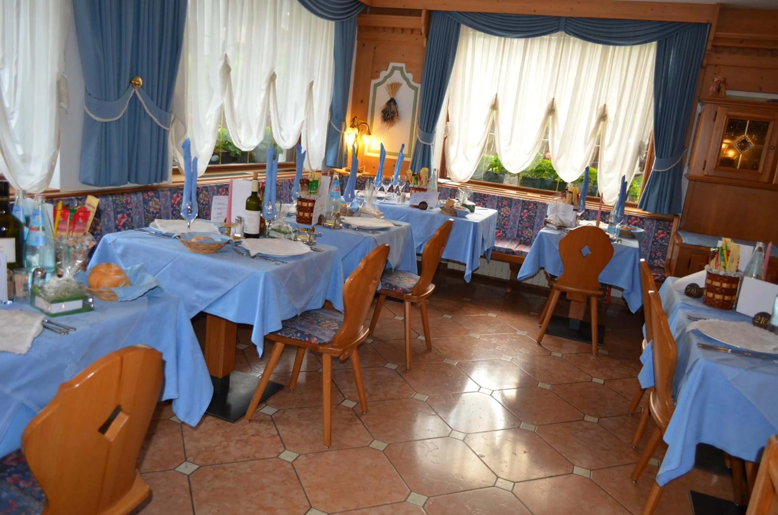 Lounge or bar in Hotel Stella Alpina