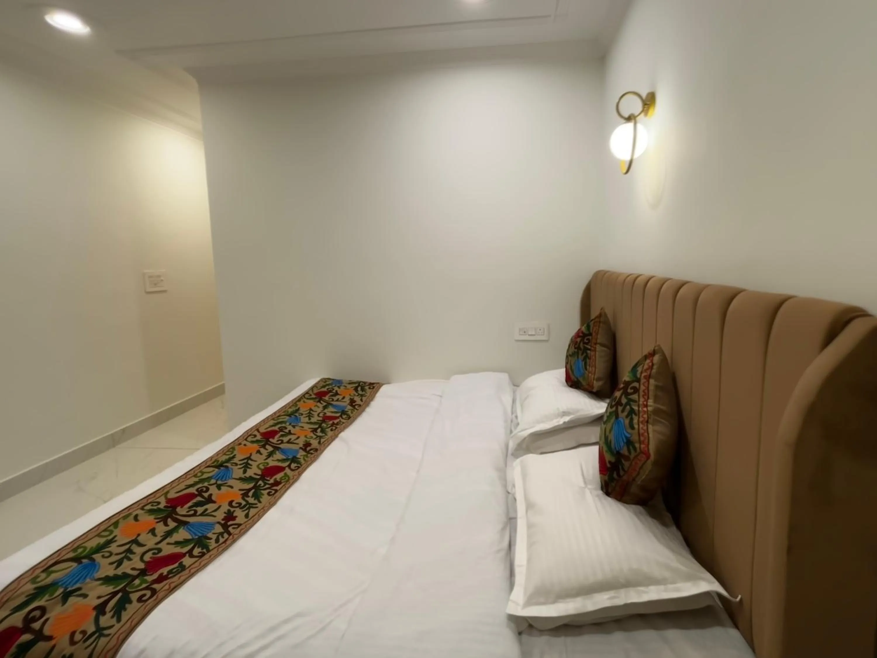 Bed in Hotel Crescent