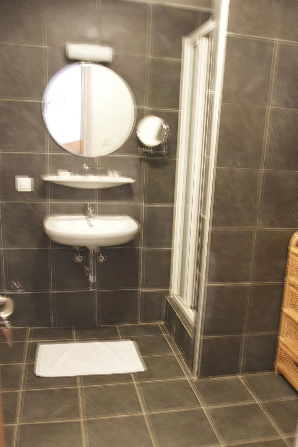 Bathroom in Hotel-Gasthof Restaurant Murblick