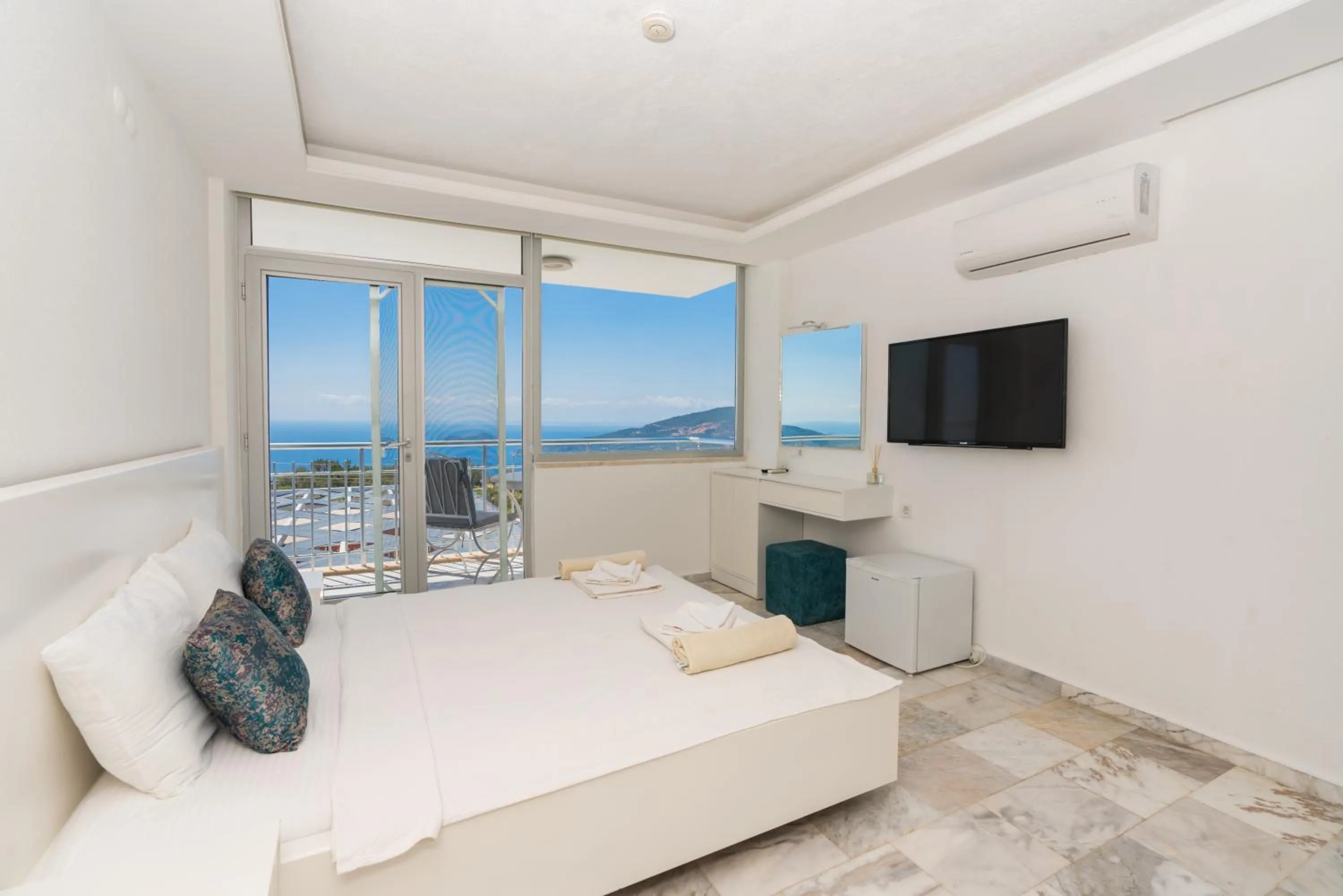 Bed in Infinity Villa Kalkan