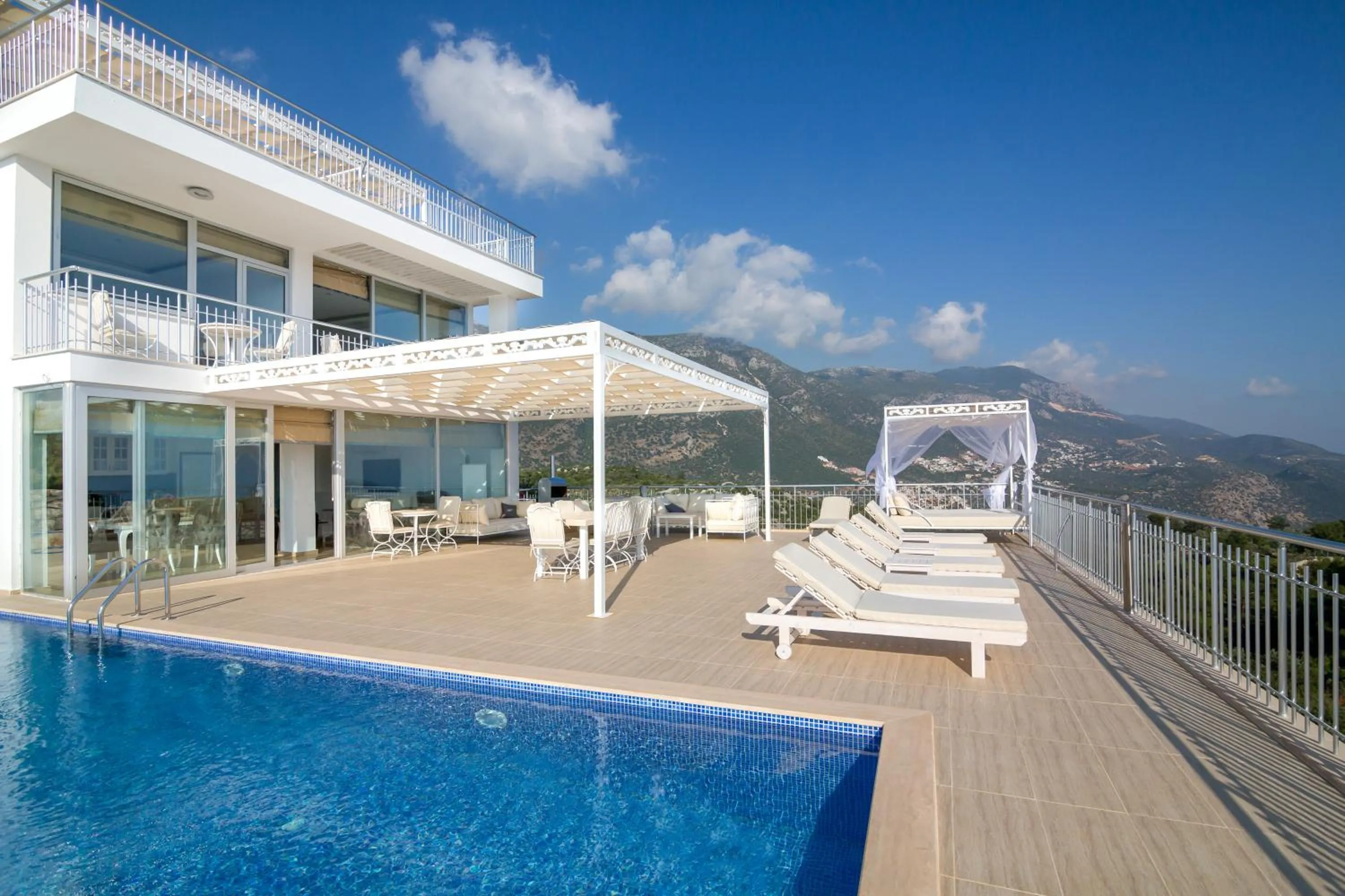 Swimming pool in Infinity Villa Kalkan