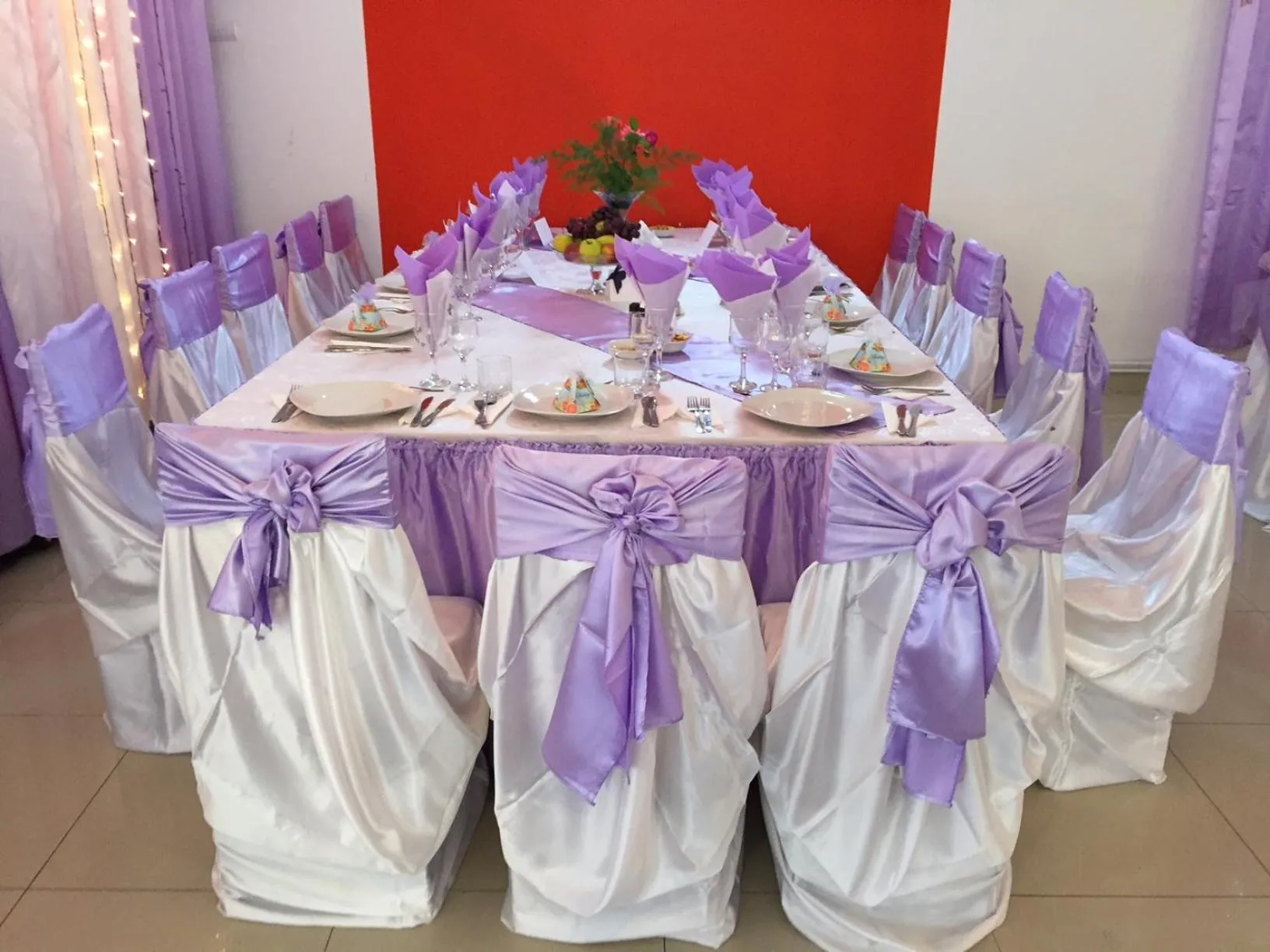 Restaurant/places to eat in Hotel Continental