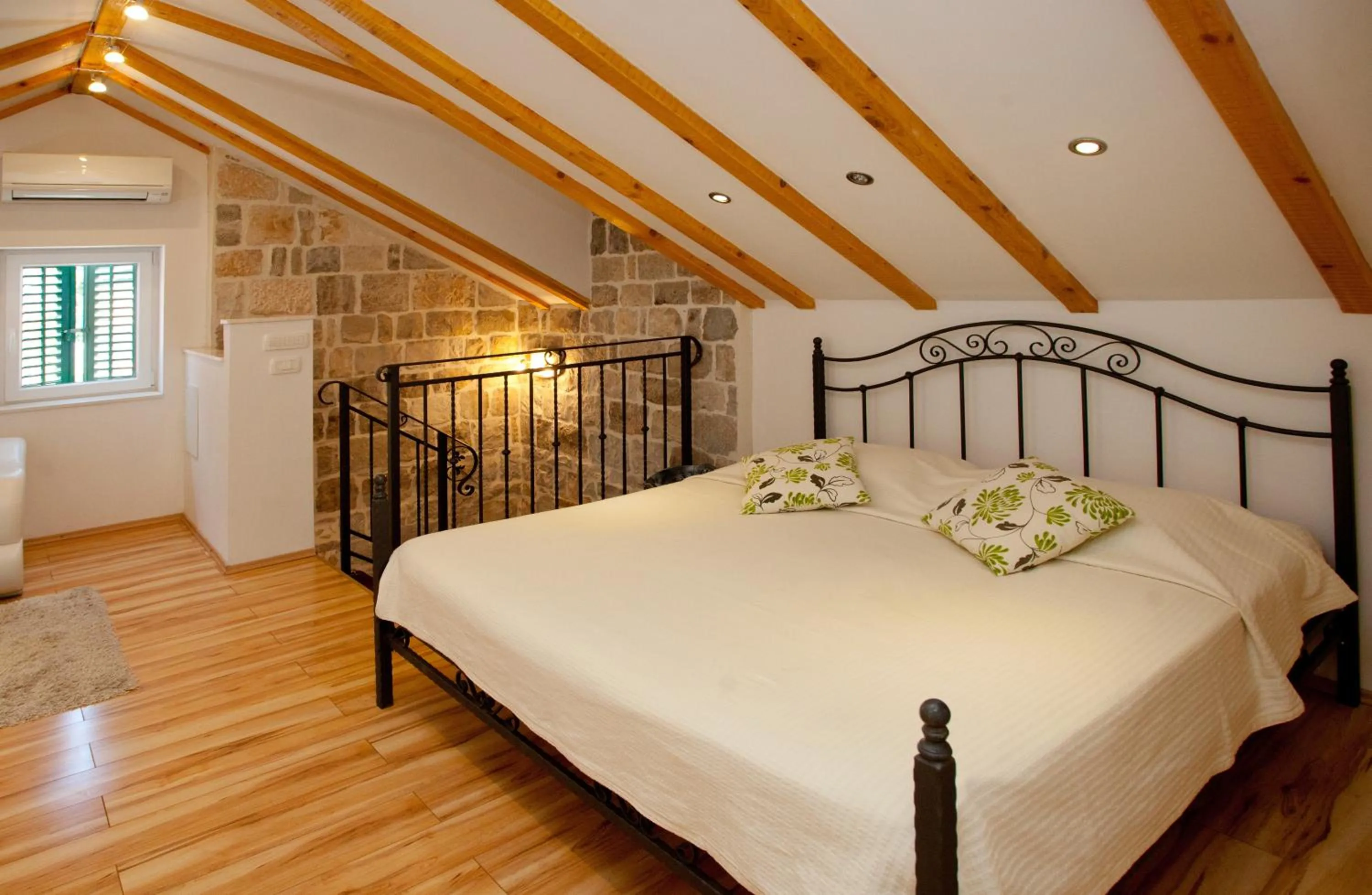 Decorative detail, Bed in House Sandra