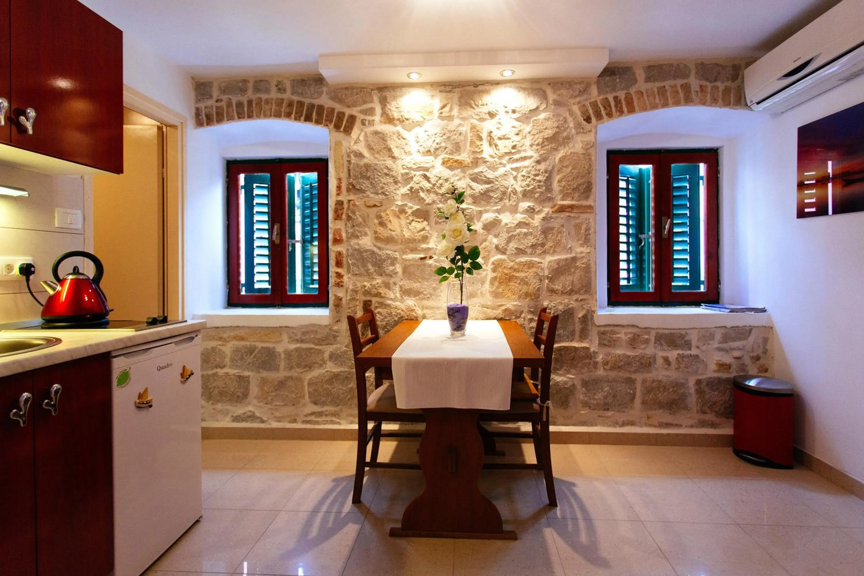 Coffee/tea facilities in House Sandra