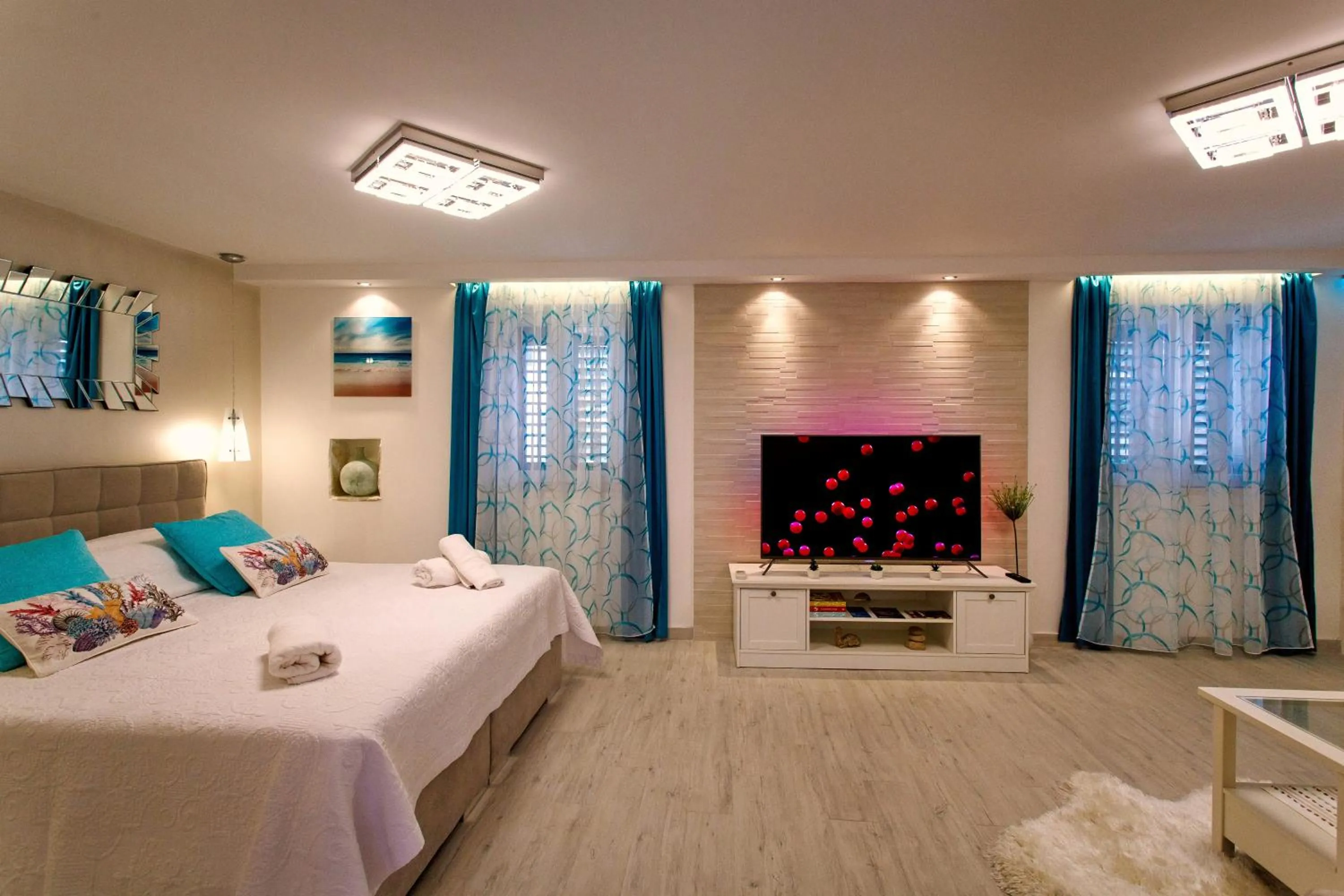 TV and multimedia, Bed in House Sandra