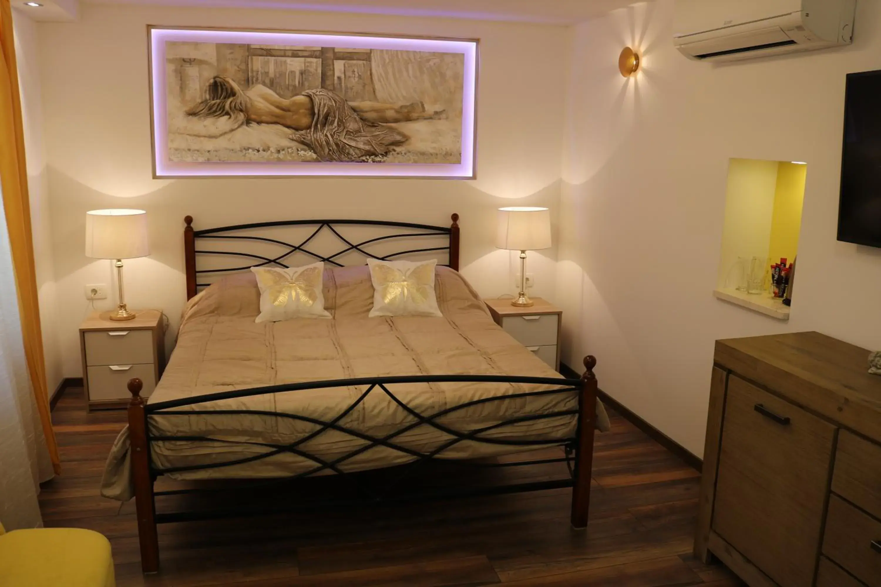 Economy Double Room in House Sandra Economy Double Room in House Sandra