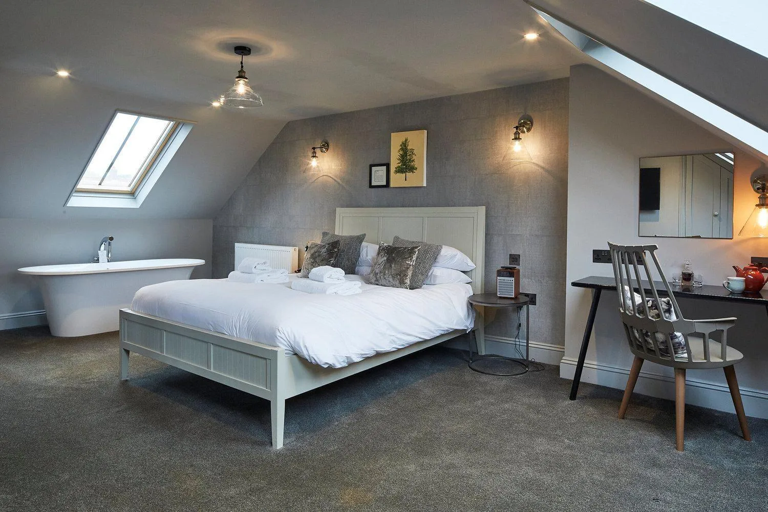 Bed in The Lifeboat Inn