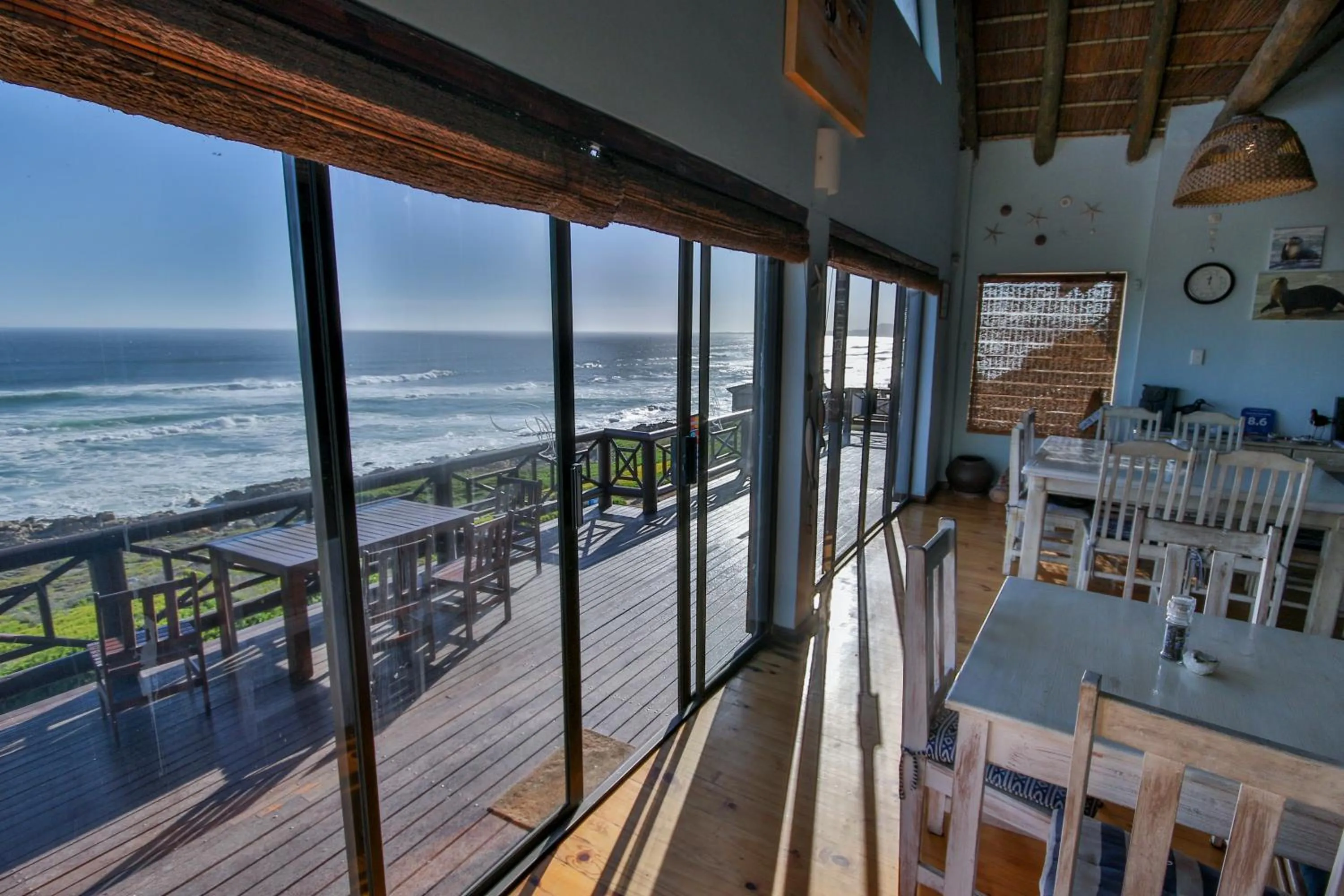 Restaurant/places to eat in Oyster Bay Beach Lodge
