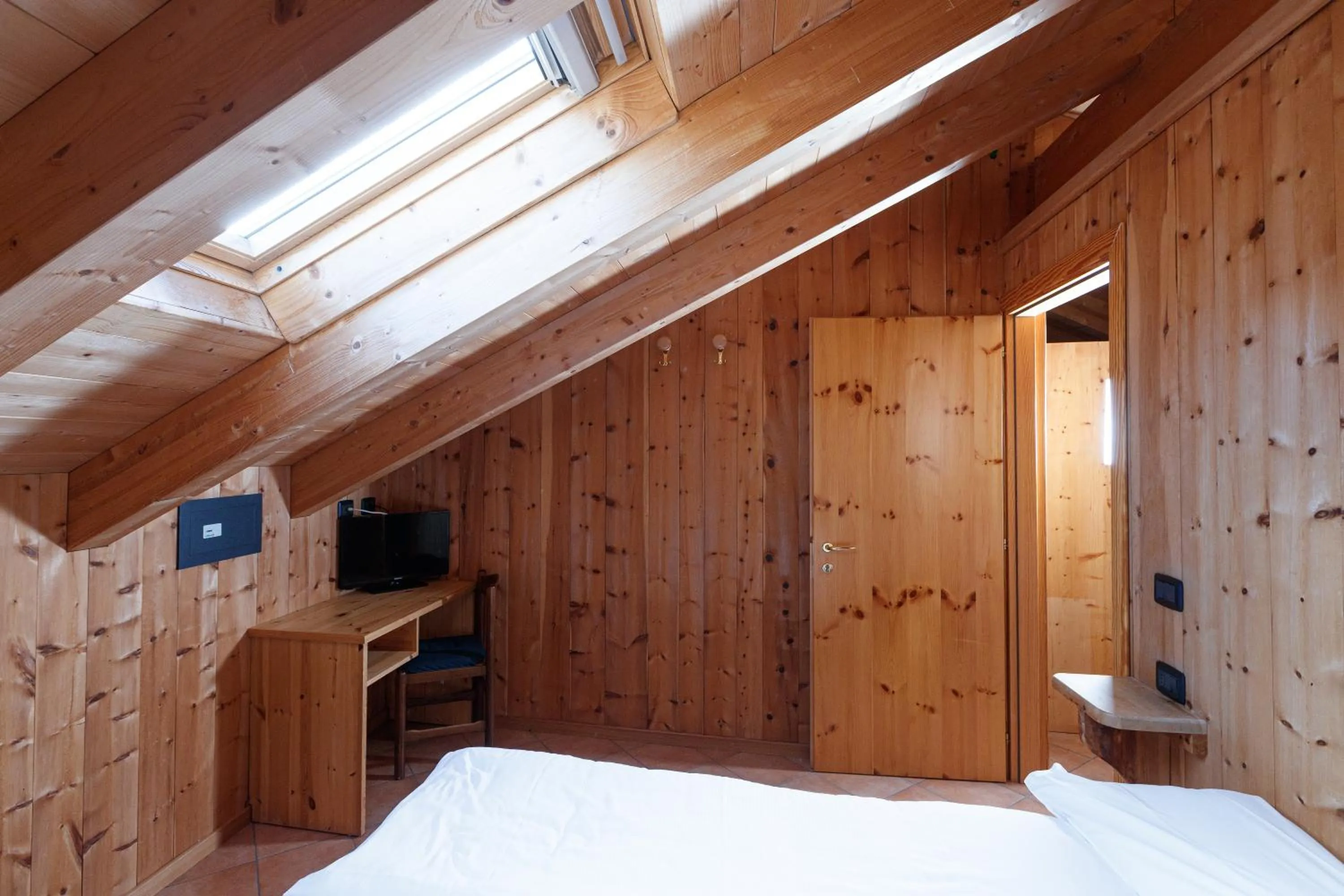 Photo of the whole room, Bed in Hotel Villa Rina