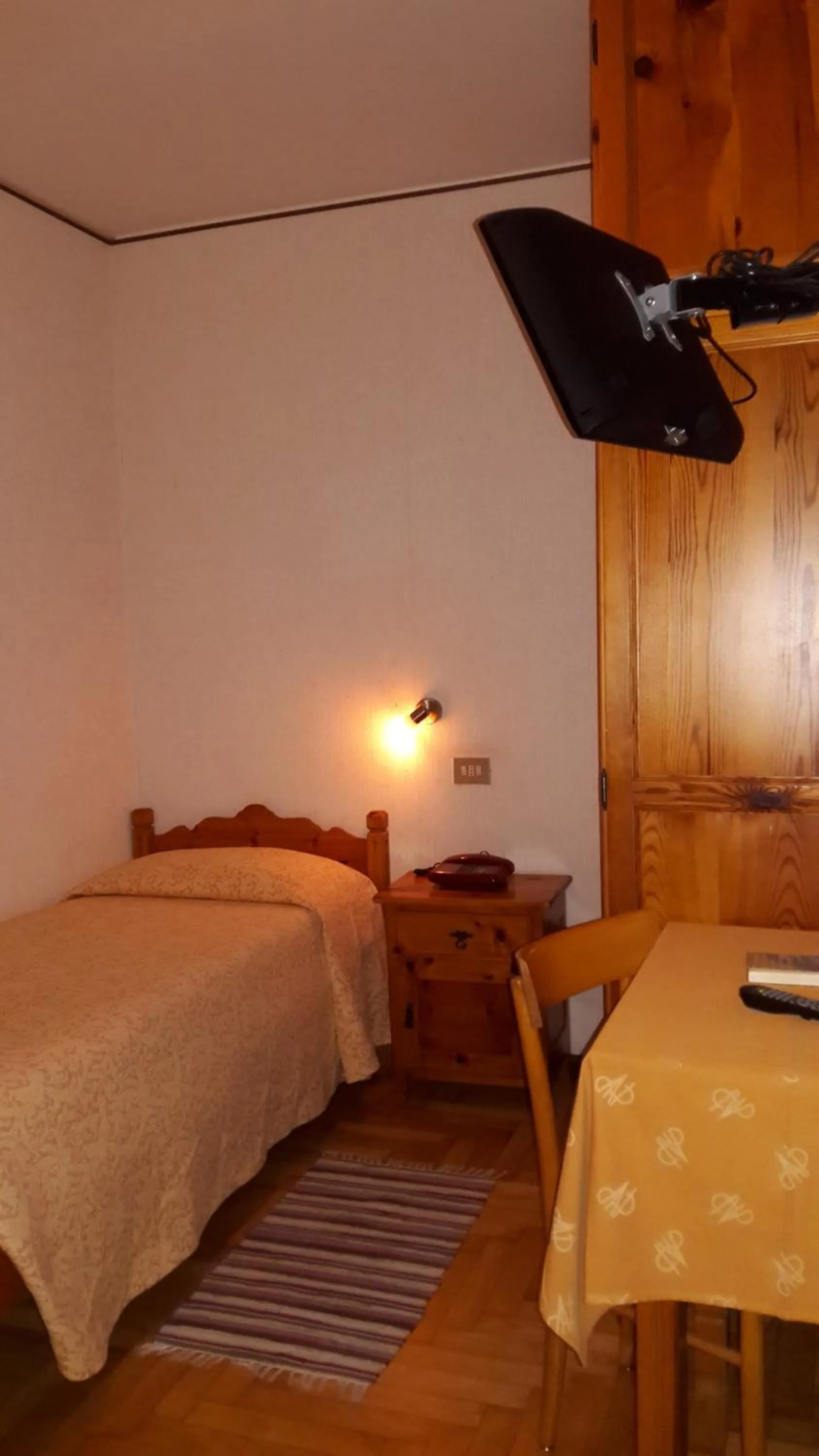 Photo of the whole room, Bed in Hotel Vallecetta