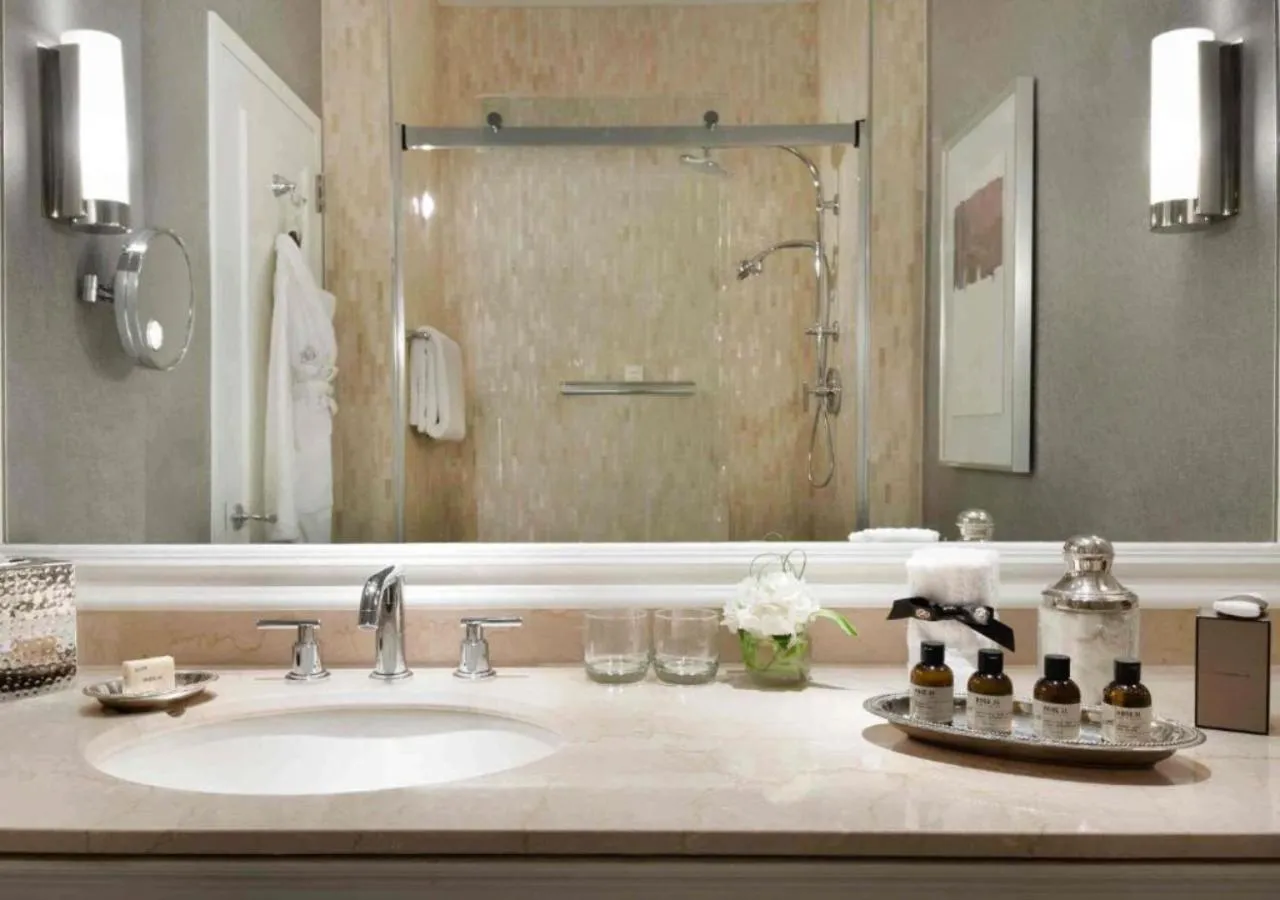 Shower in Fairmont Washington DC Gold Experience