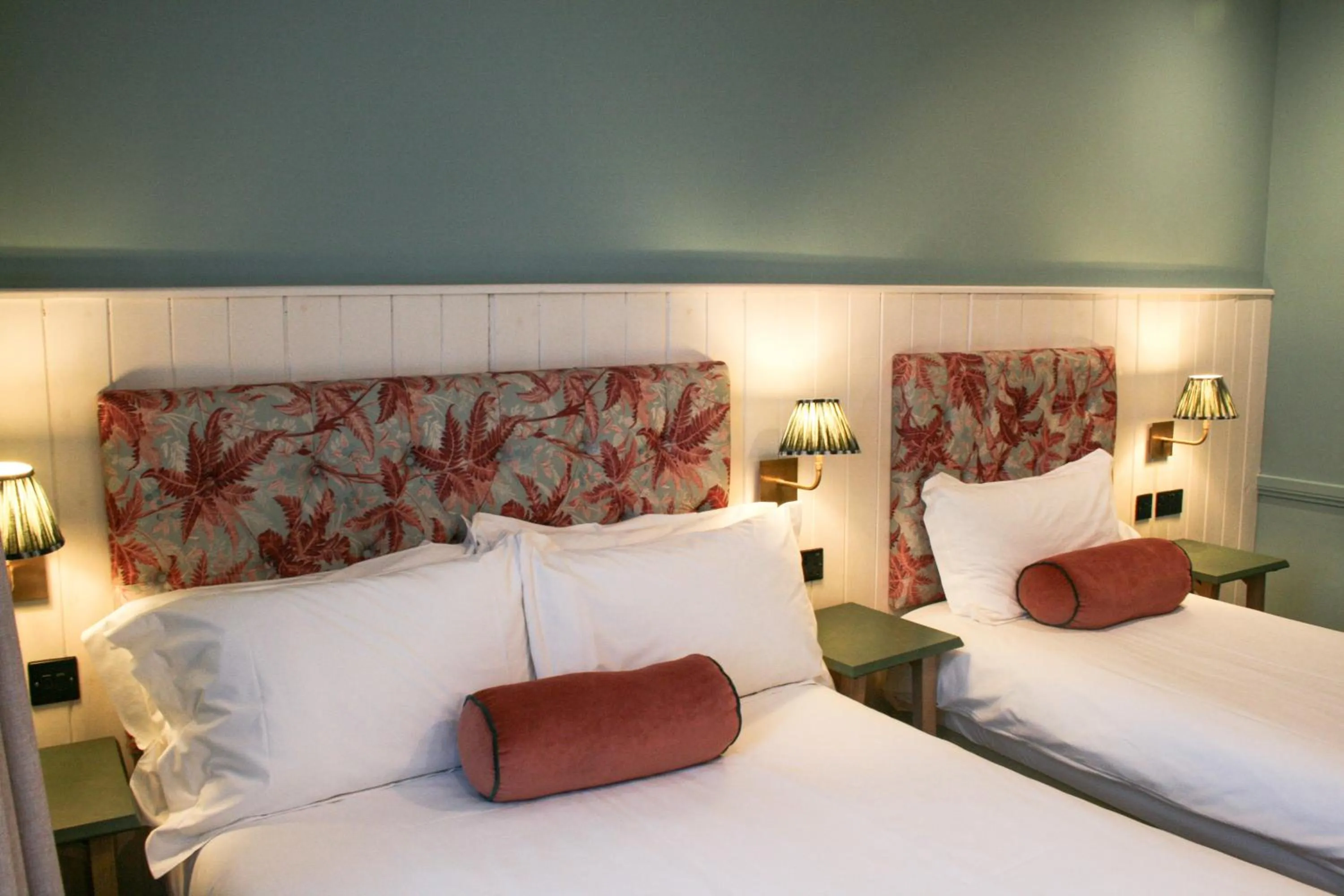 Bed in Hotel Collingwood BW Signature Collection