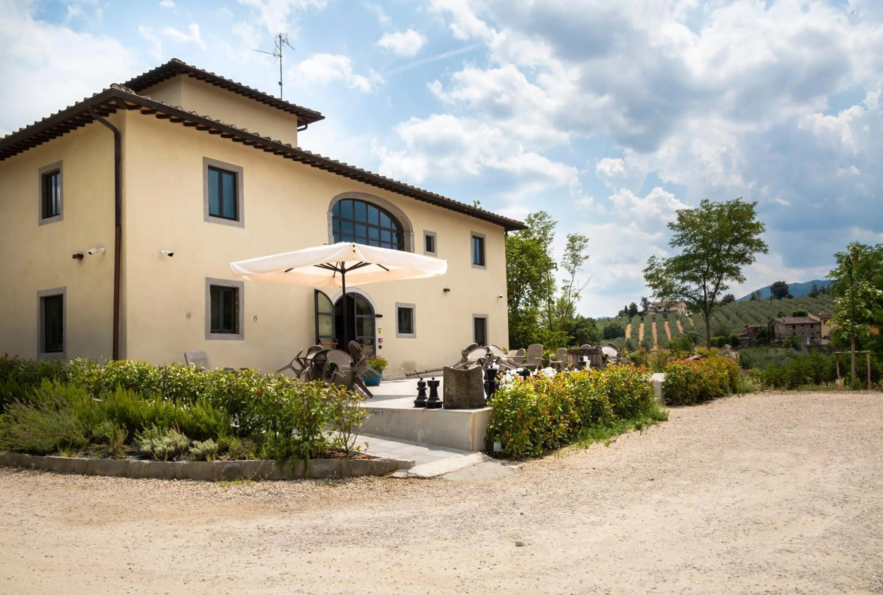 Property building in Palagina la cascina