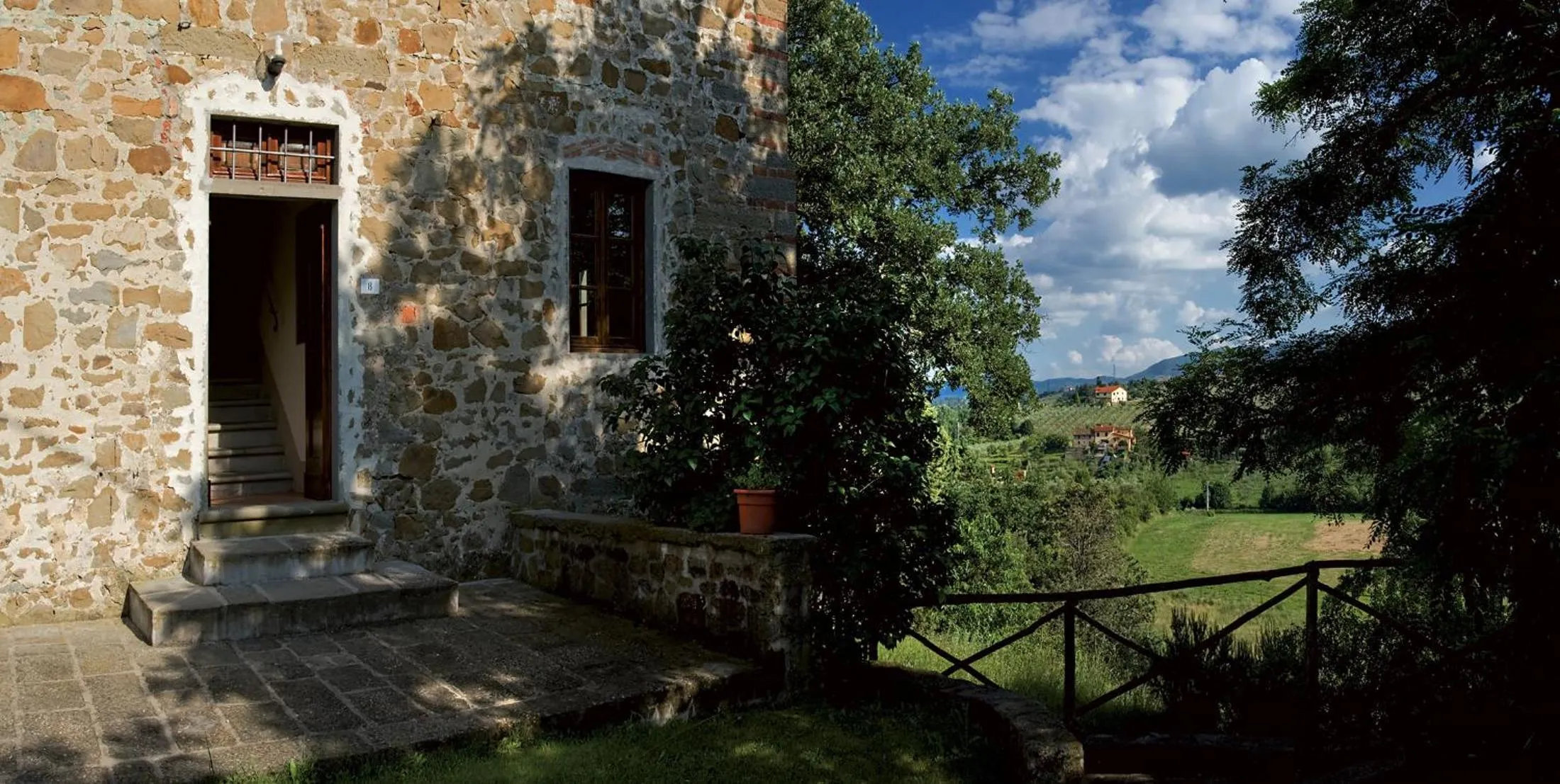 Property building in Palagina la cascina