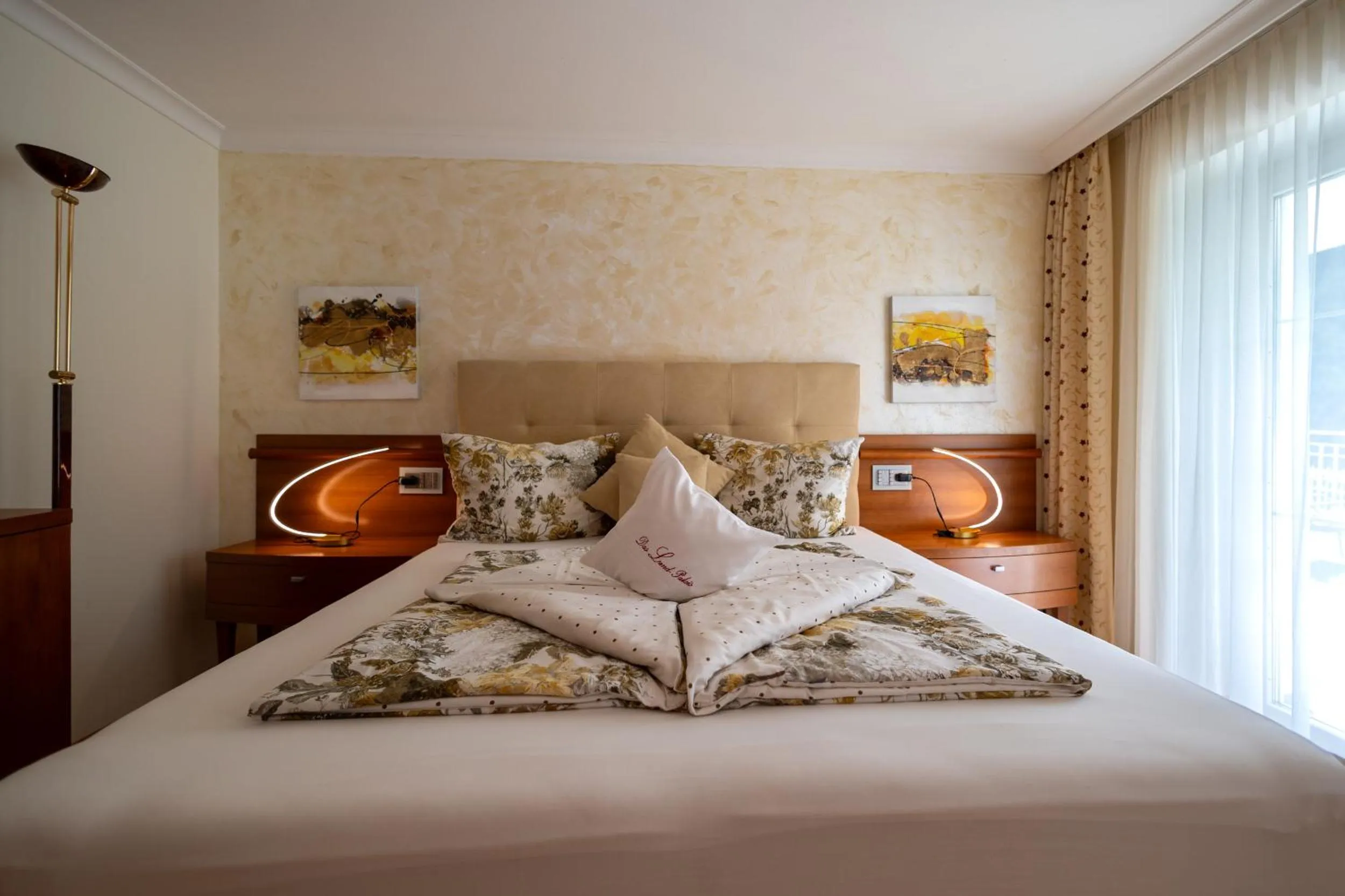 Bedroom, Bed in Das Land-Palais - Your lovely Mountain Hideaway