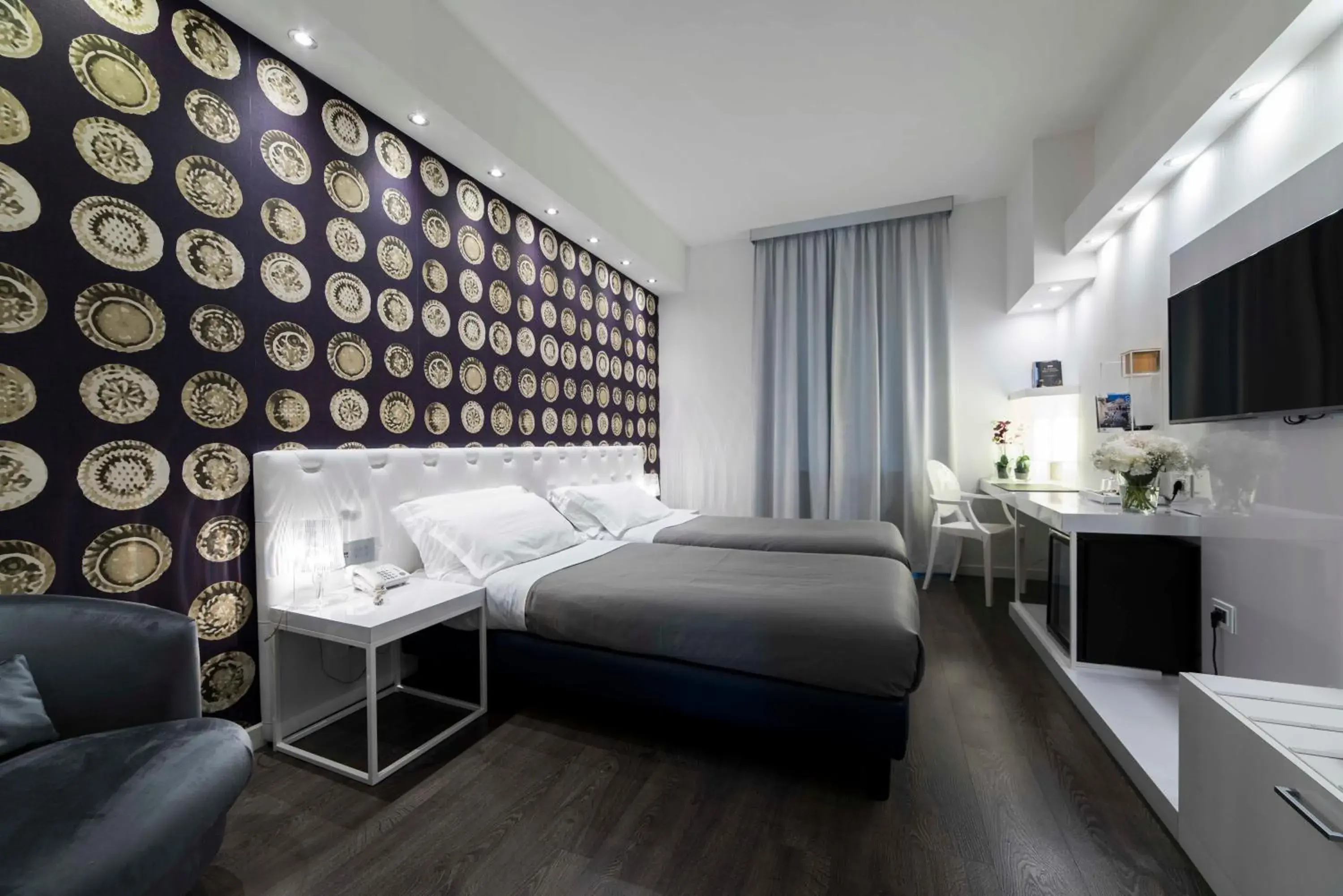 Classic Twin Room in Hotel Montestella Classic Twin Room in Hotel Montestella