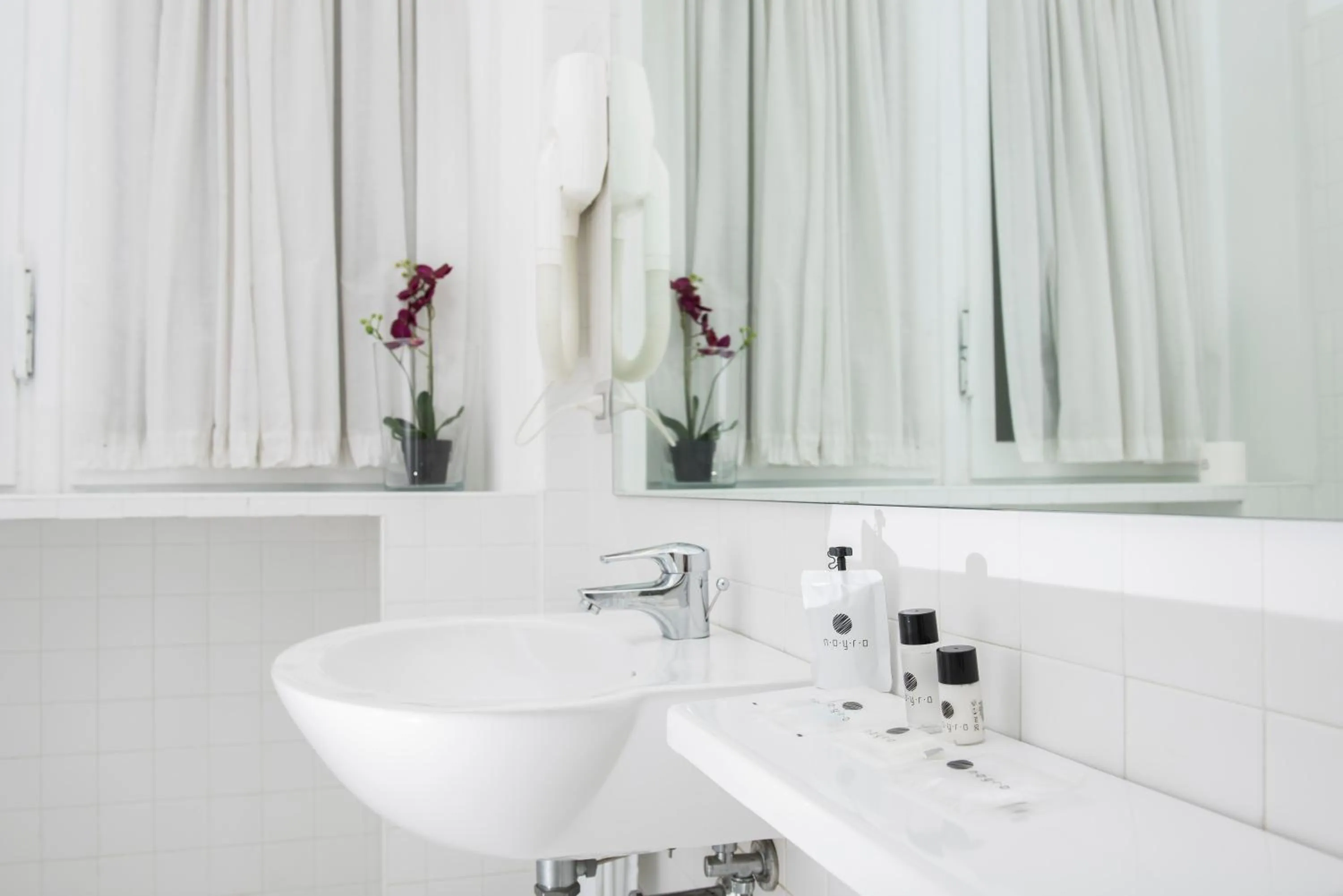 Bathroom in Hotel Montestella