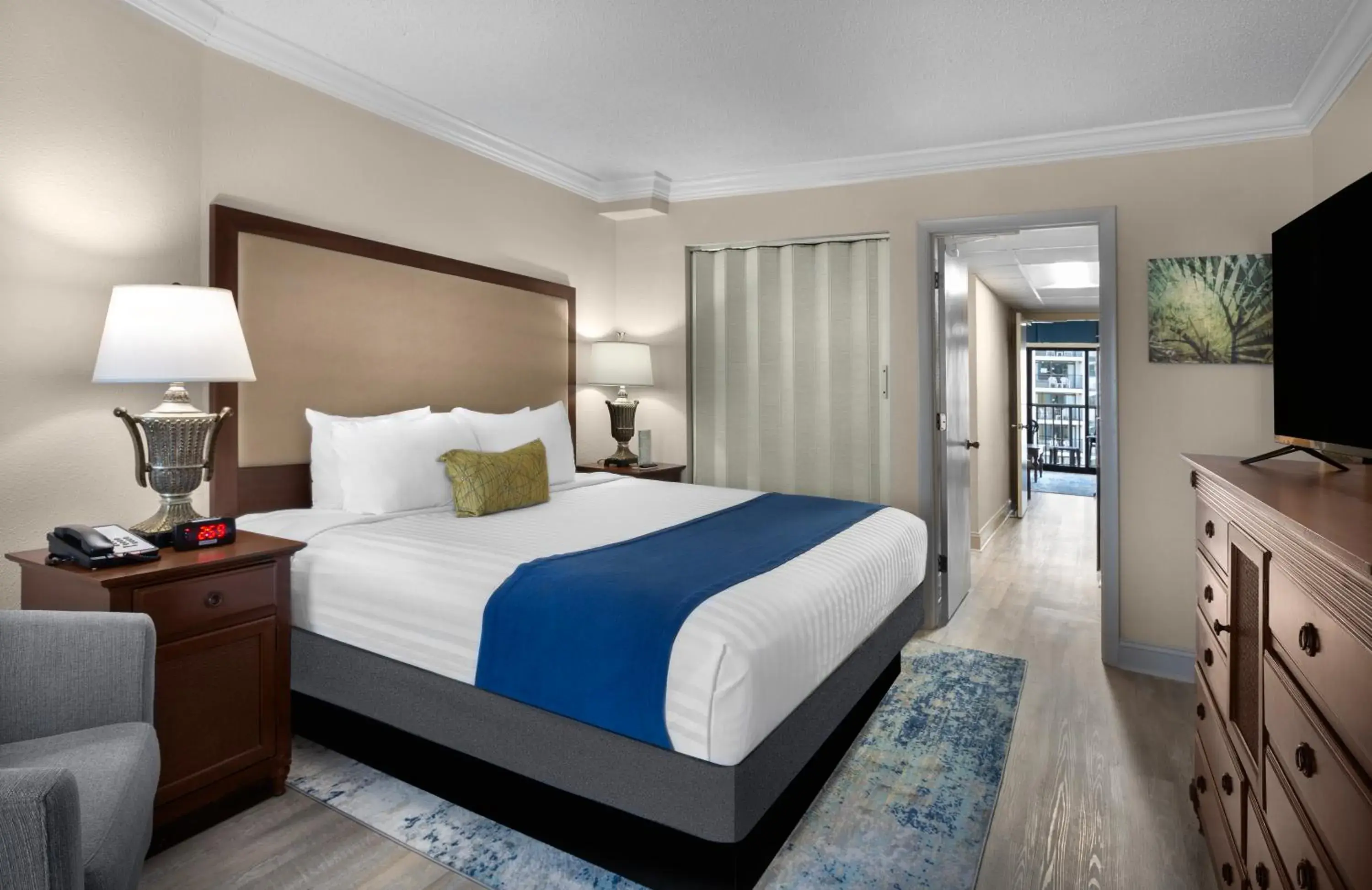 Tower Oceanview King Suite - 1 King with 1 Double Murphy Bed or Sleeper Sofa in Sea Crest Oceanfront Resort Tower Oceanview King Suite - 1 King with 1 Double Murphy Bed or Sleeper Sofa in Sea Crest Oceanfront Resort