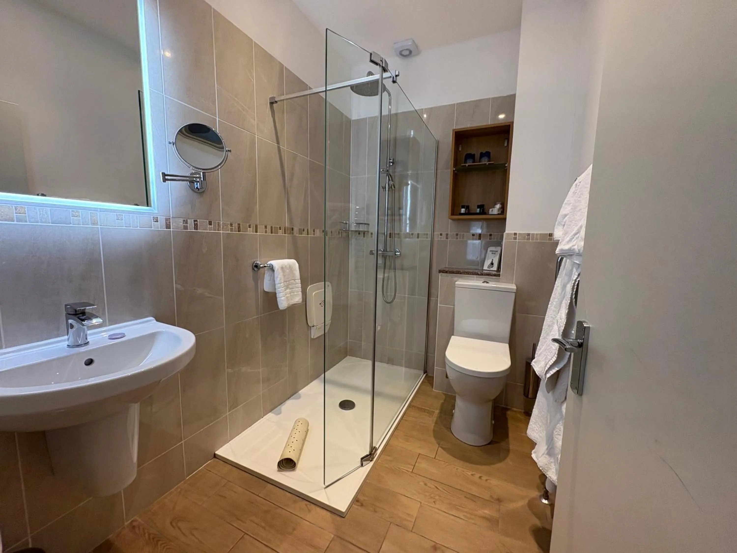 Bathroom in Ilsington Country House Hotel & Spa