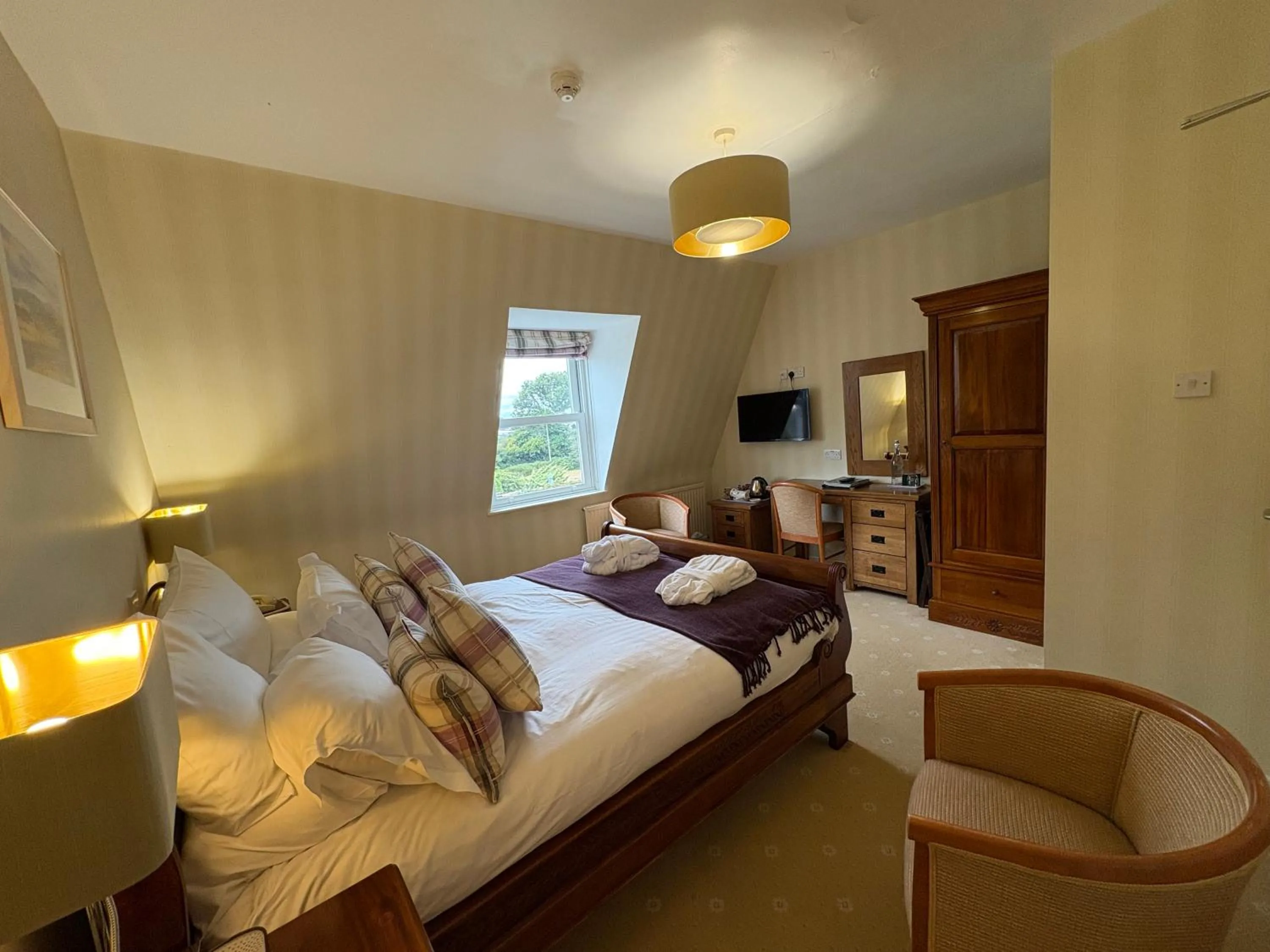 Bedroom, Bed in Ilsington Country House Hotel & Spa