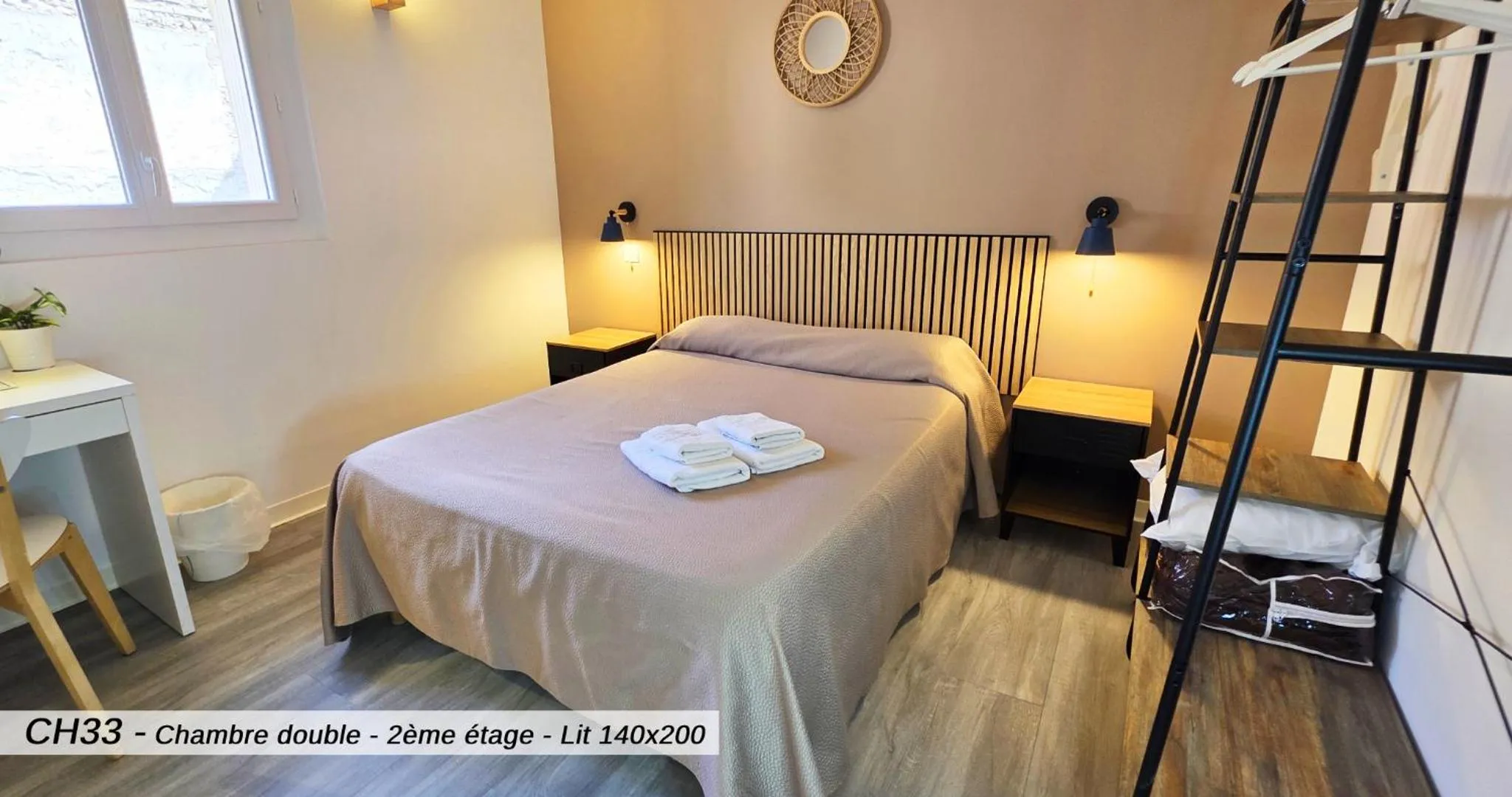 Bed in Hôtel Au Valéry