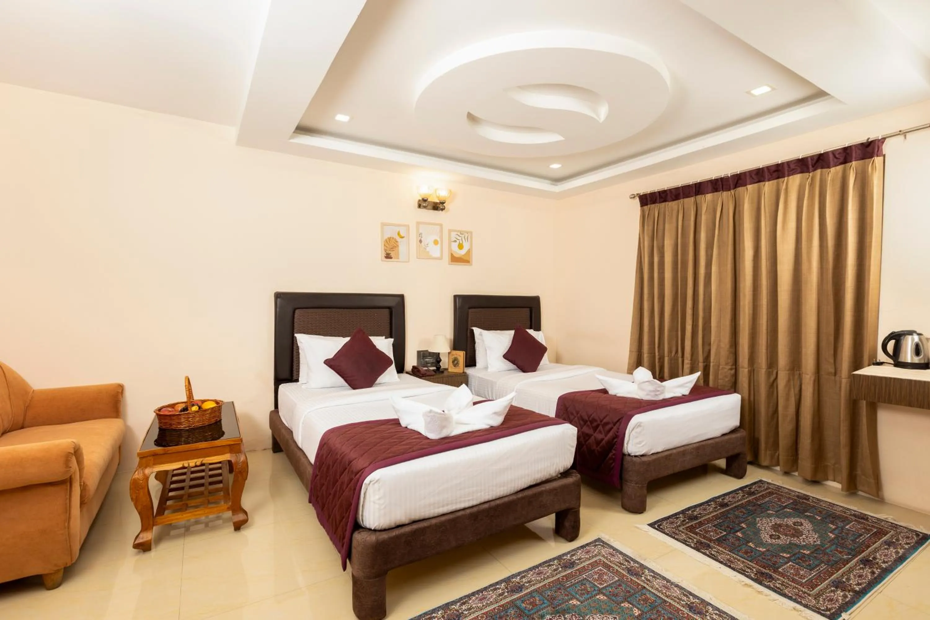 Bedroom, Bed in Athena Hotel