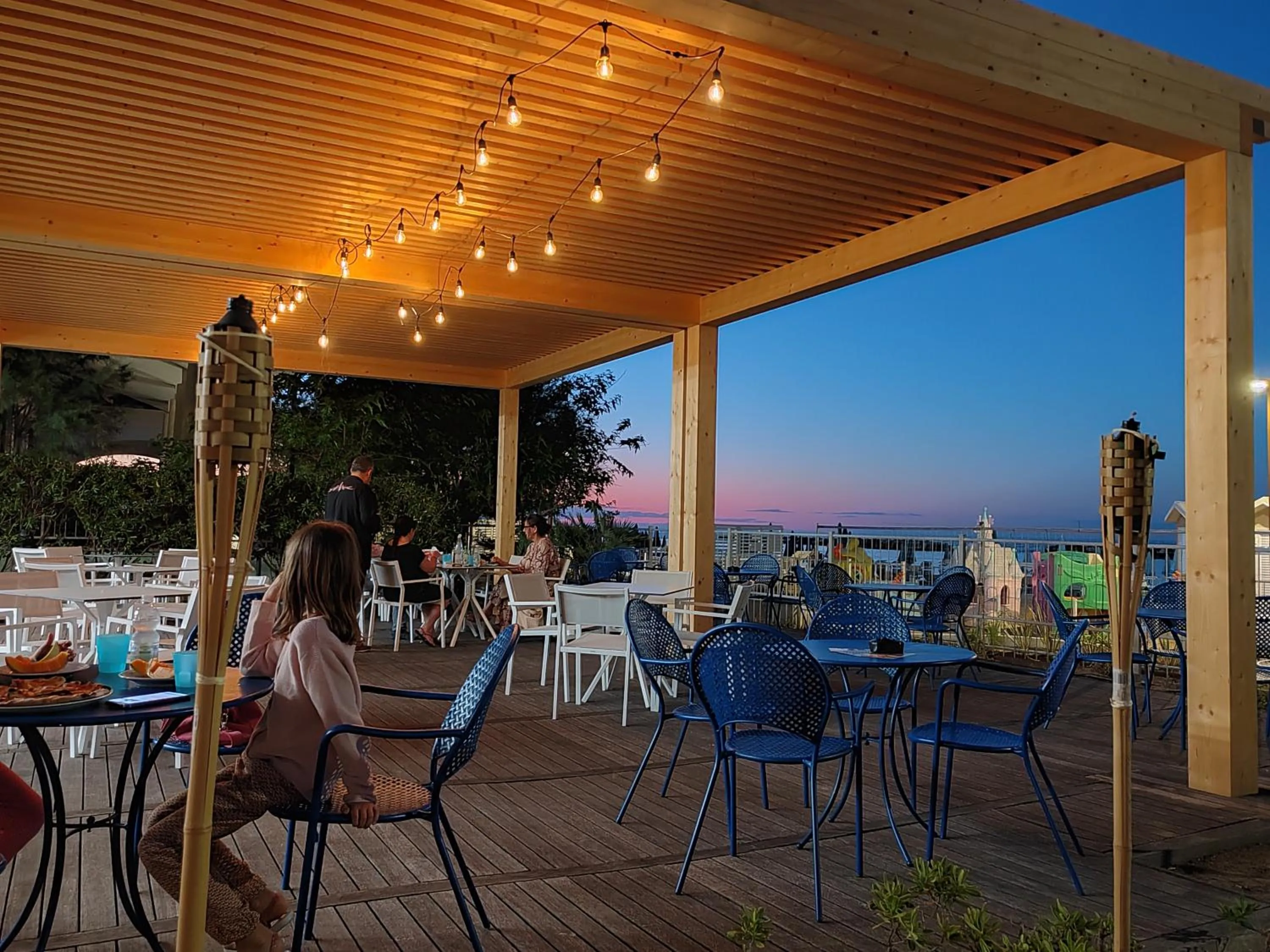 Restaurant/places to eat in Evo Boutique Hotel & SPA